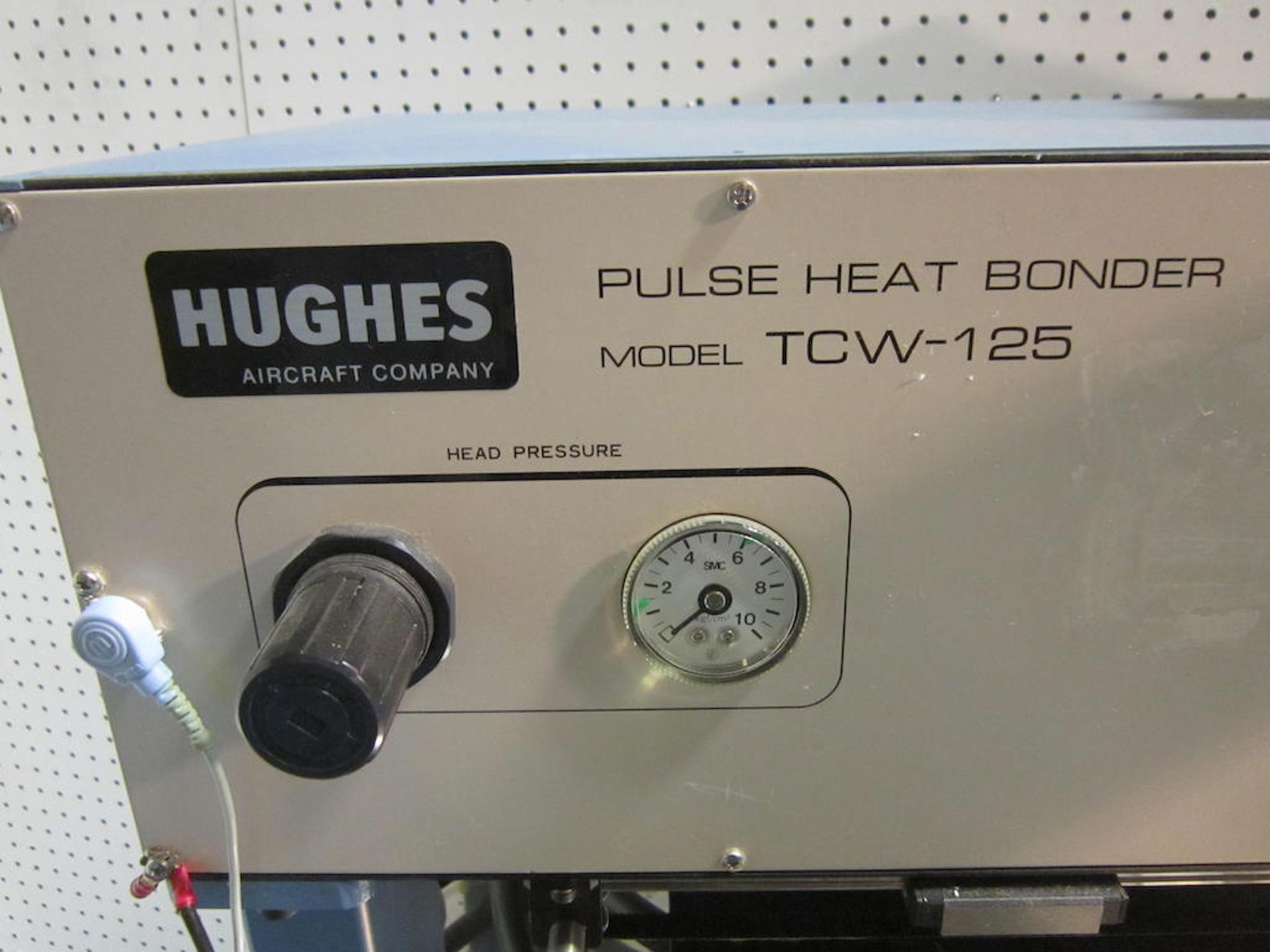 Hughes Pulse Heat Bonder TCW-125 Input AC 220V Comes with Manuel - Bild 2 aus 17