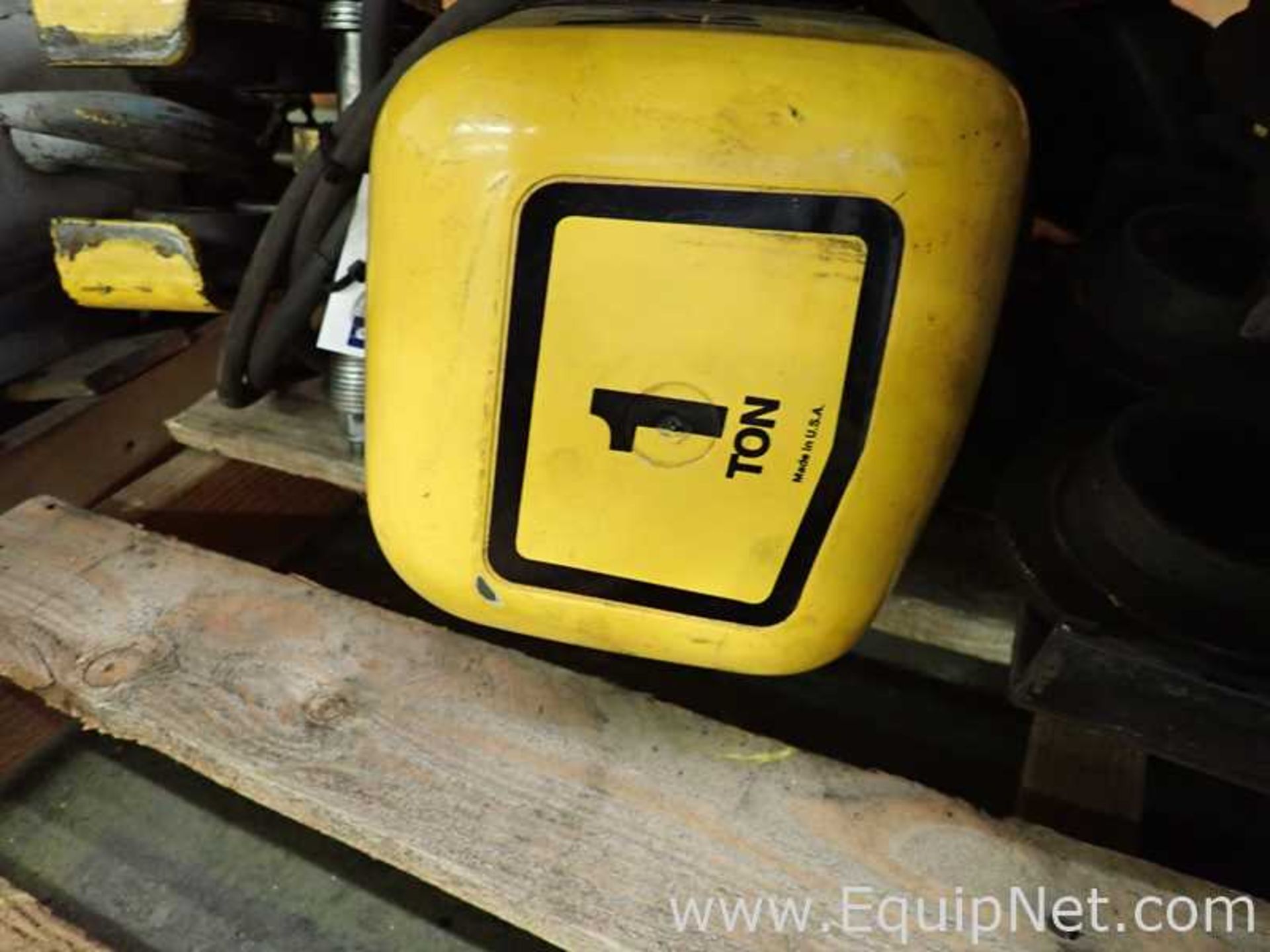 Yale 1 Ton Electric Hoist