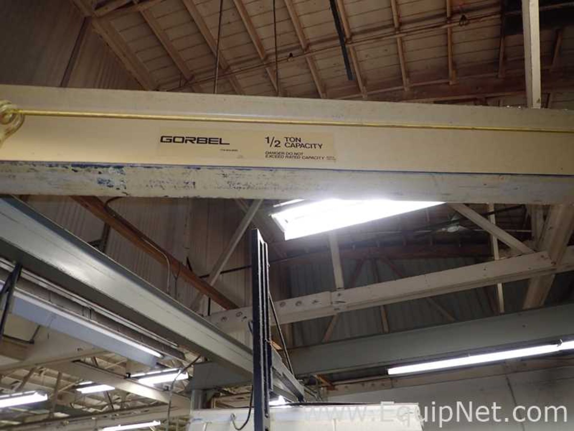 Gorbel Half Ton Jib Crane with Half Ton Pneumatic Hoist C20 - Image 2 of 4