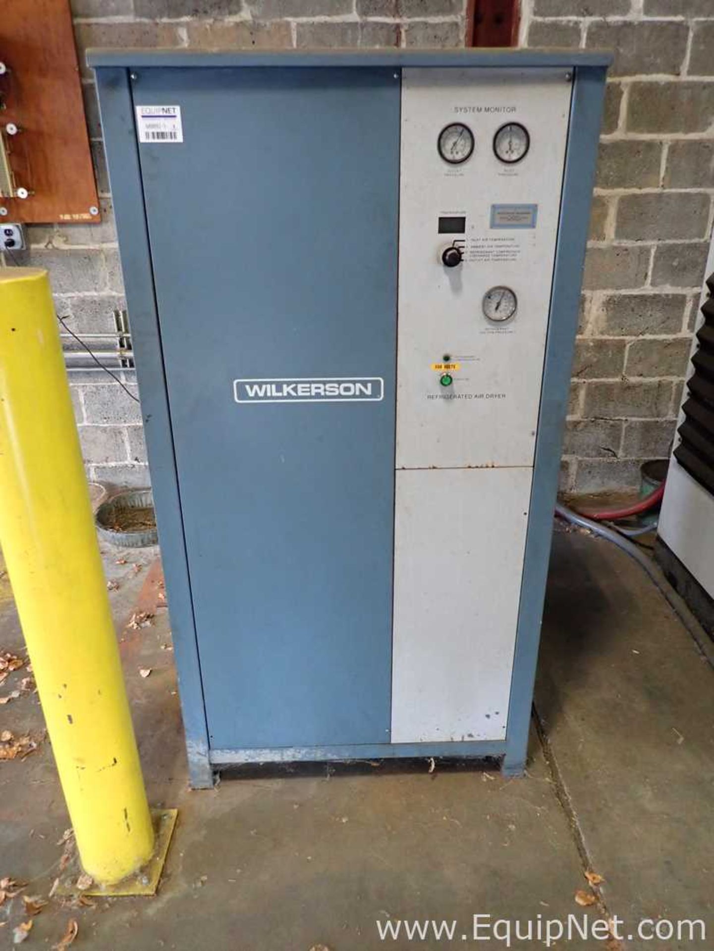 Wilkerson H10-HH-E01 Refrigerated 250 CFM Air Dryer