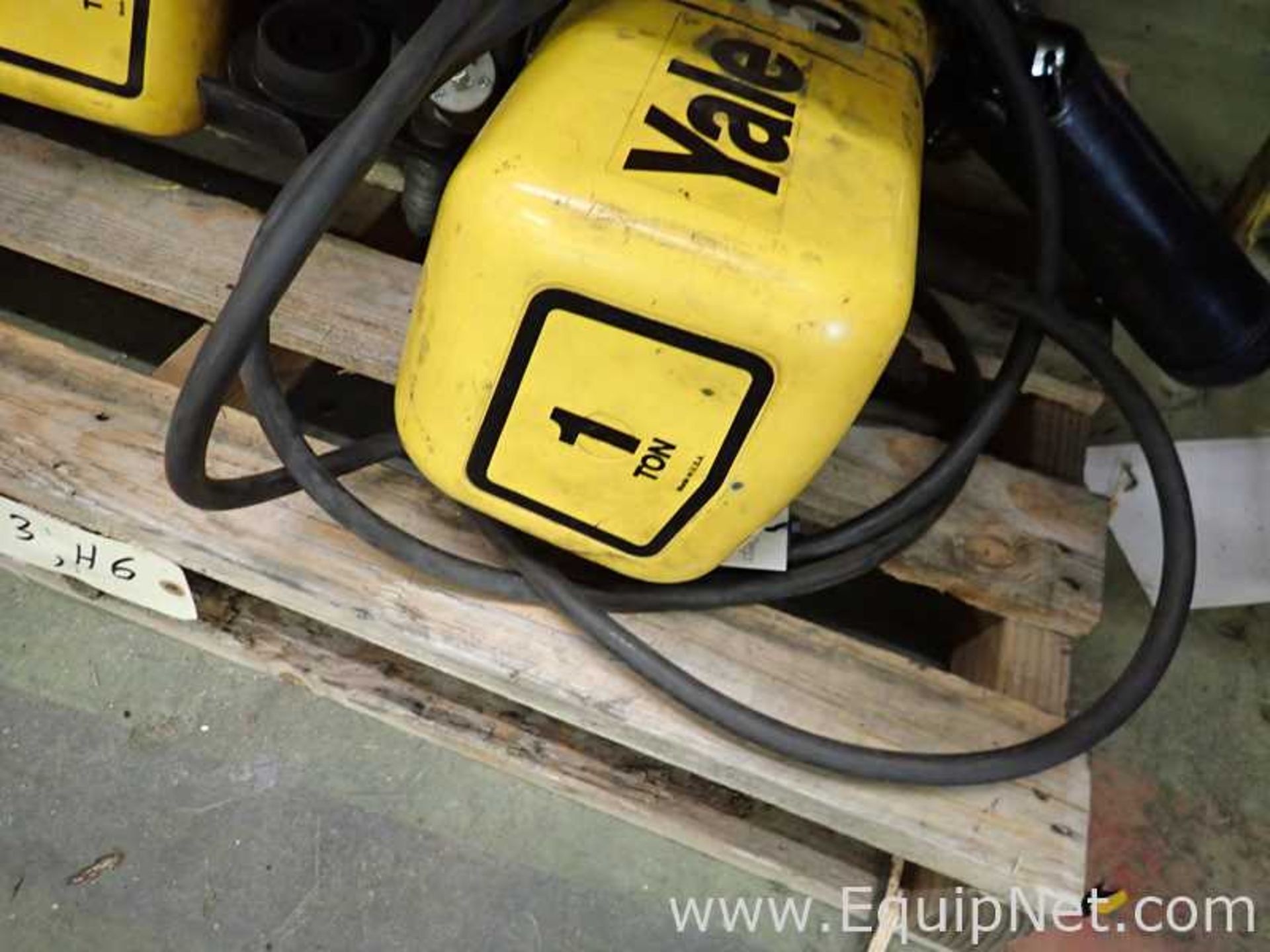 Yale 1 Ton Electric Hoist - Image 2 of 3