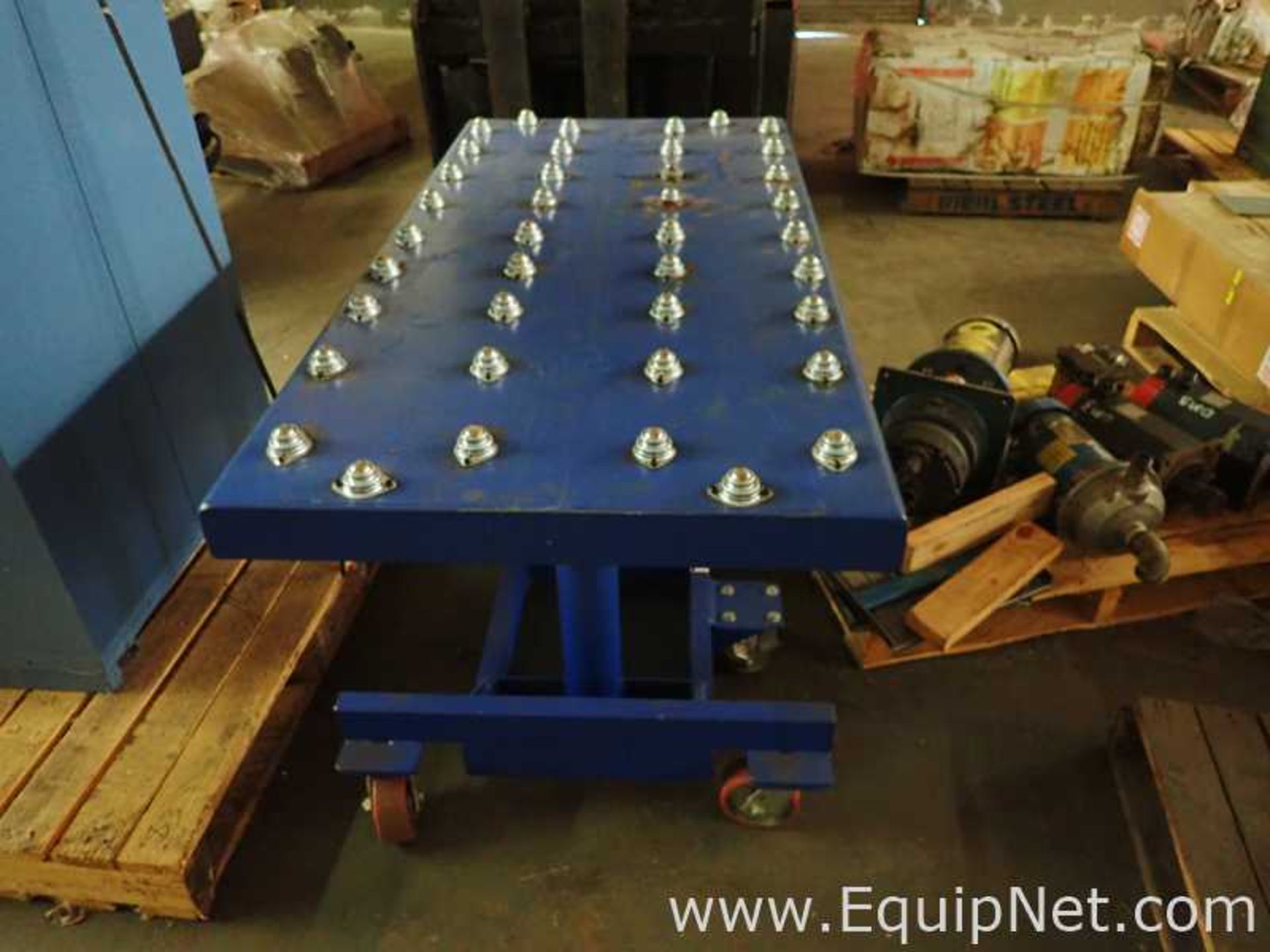 Vestil Manufacturing LDLT-3060 Mobile Roller Lift Table - Image 2 of 3