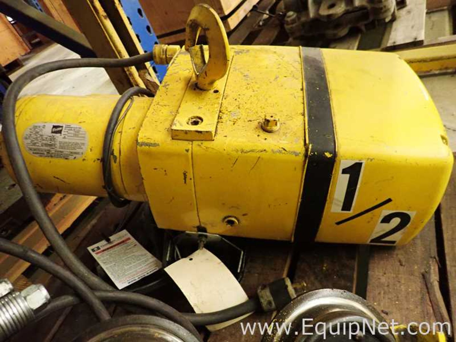 Yale 1/2 Ton Hoist - Image 2 of 4