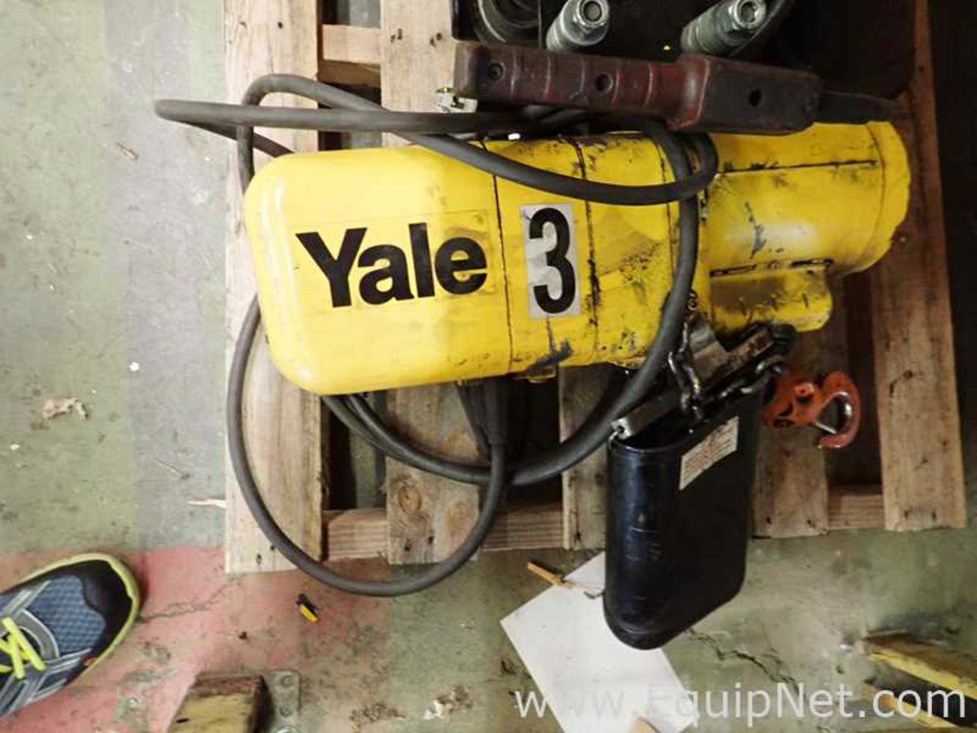 Yale 1 Ton Electric Hoist