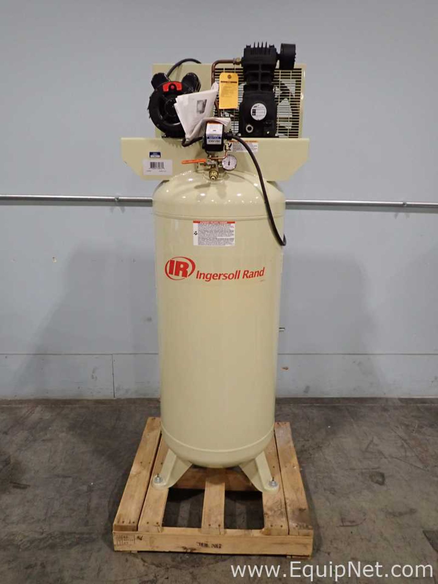 Ingersoll Rand SS3660V with Kit 60 Gallon Air Compressor