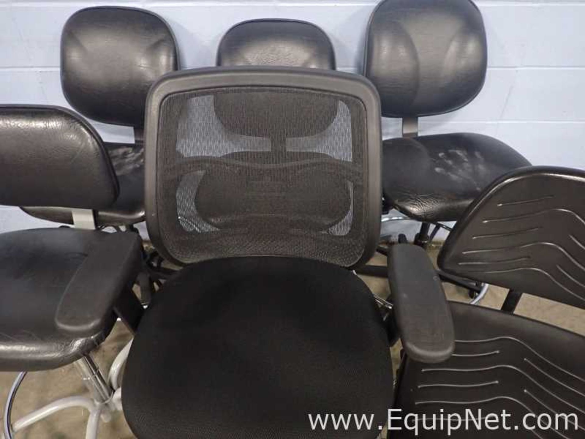 Lot of 6 Black office Chairs - Image 5 of 5