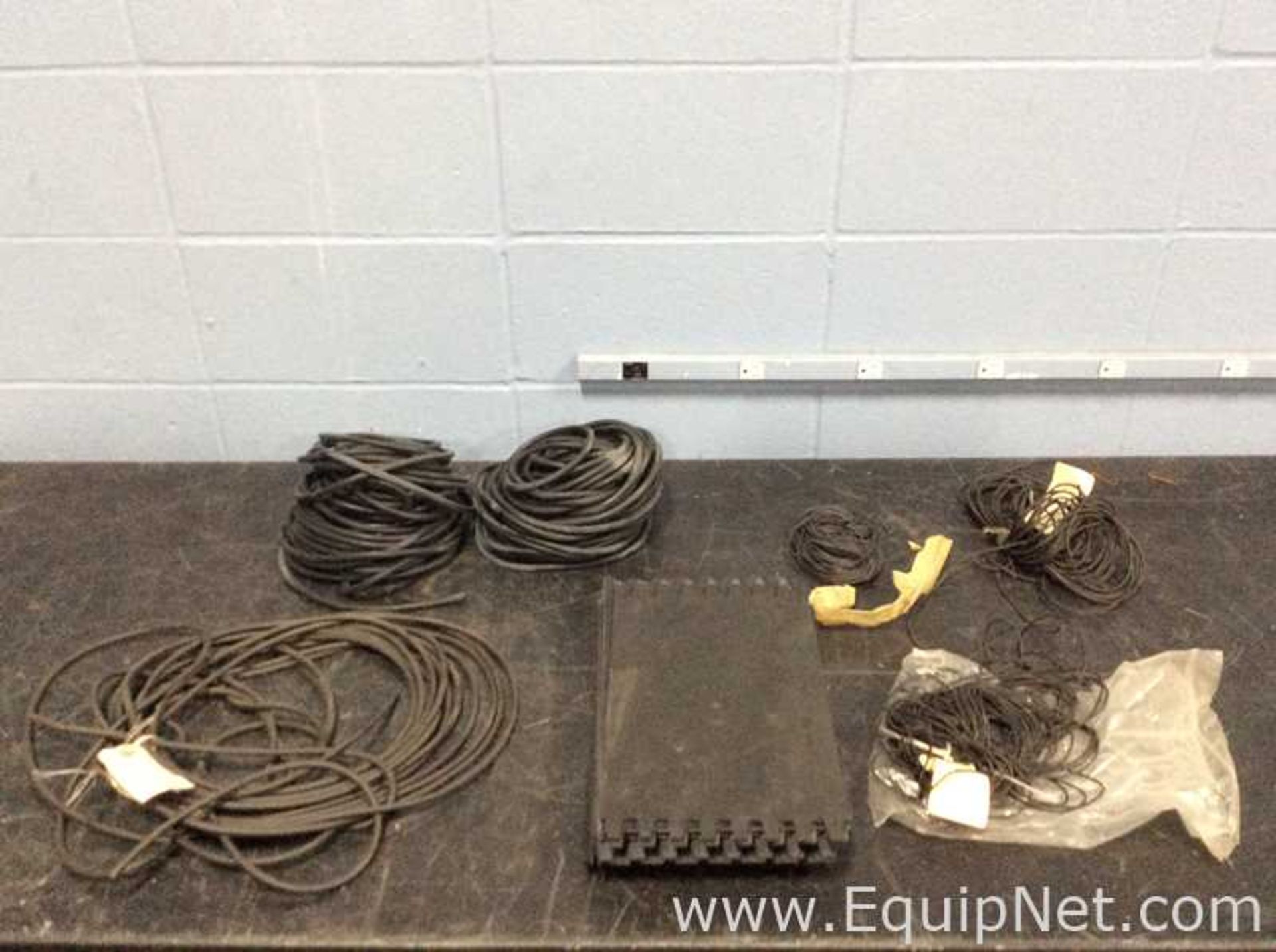 Lot of Various Sized Solid Rubber Lines and Tiles
