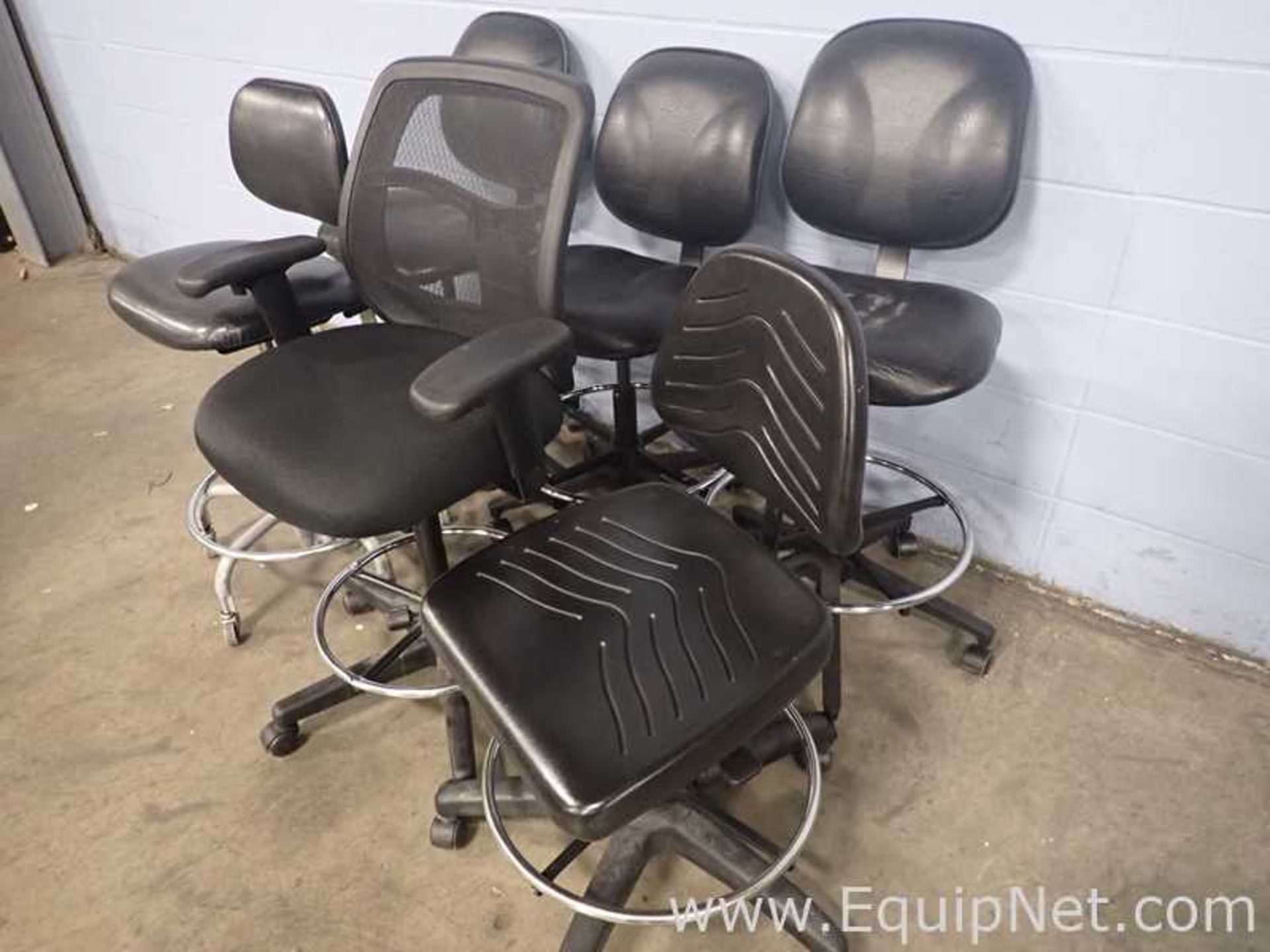 Lot of 6 Black office Chairs
