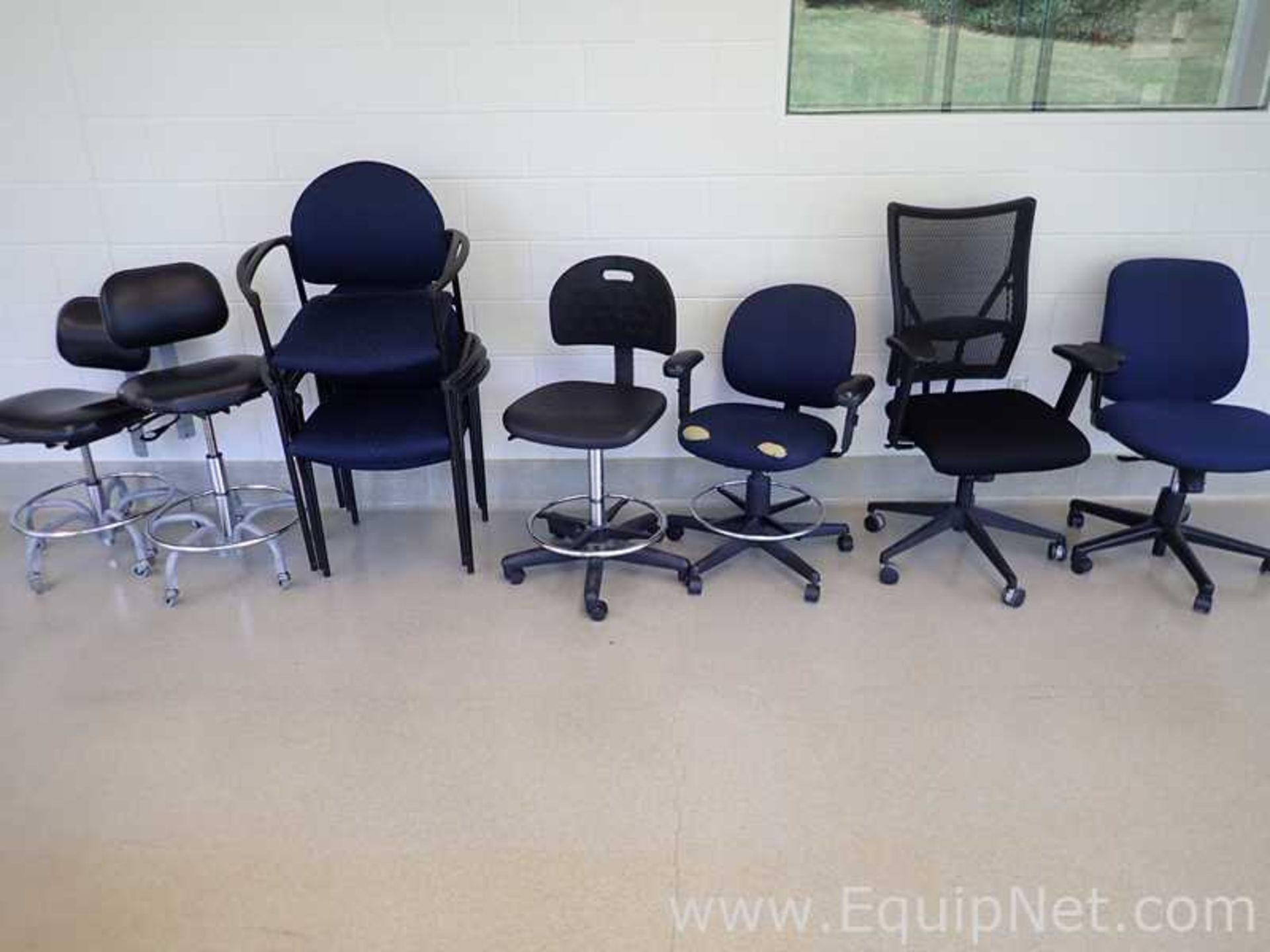 Lot of 9 Chairs