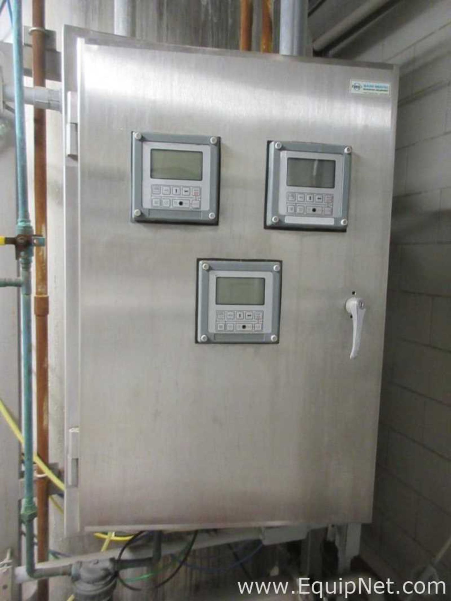 CIP System With Three Tanks, Diaphragm Pumps, Instrumentation And Control Panel - Image 7 of 17