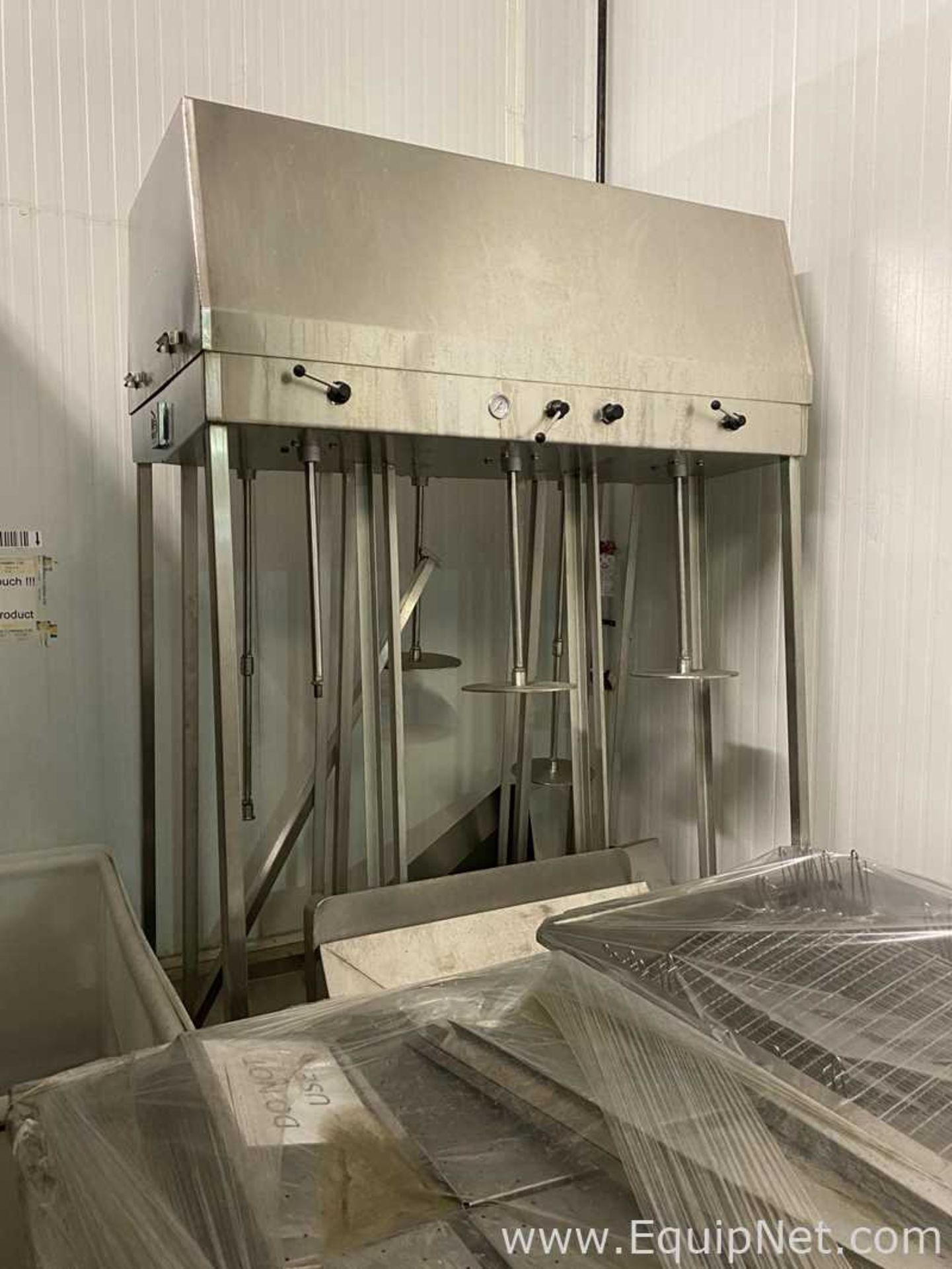 Qualtech PFV-2-06 Vertical Cheese Press