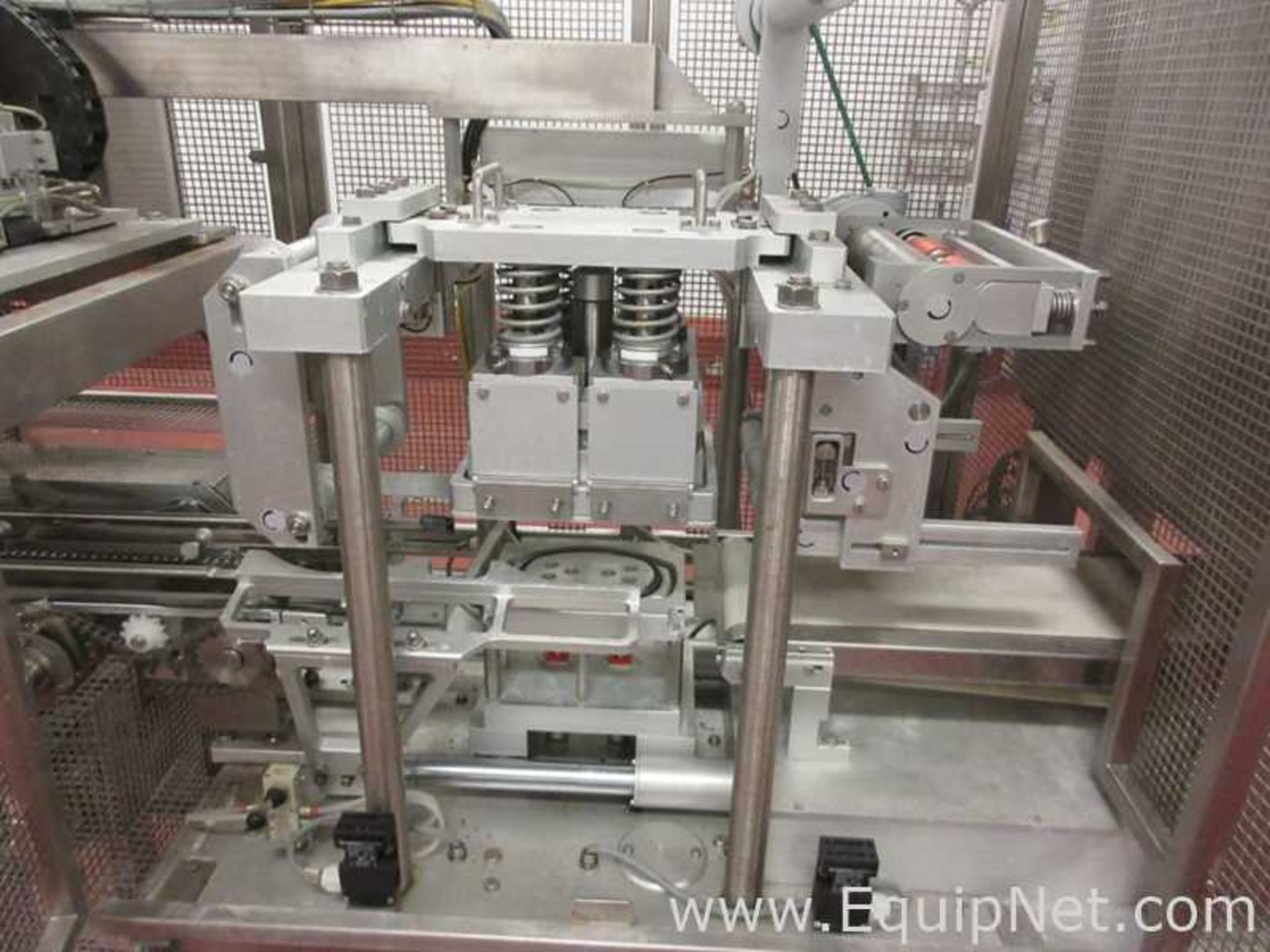 G. Mondini Filler And Tray Sealing Machine CVS MC 20 T - Image 4 of 19