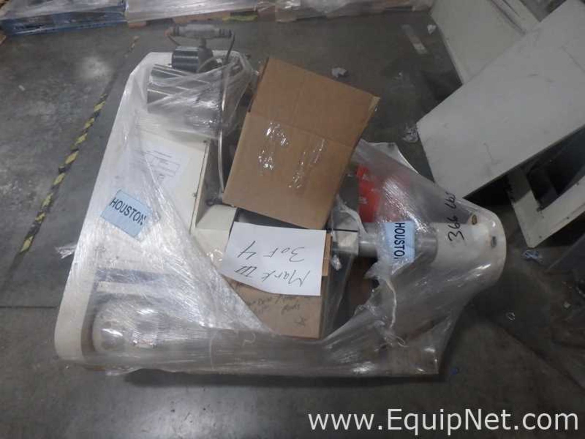 Universal Packaging Inc Mark III Form Fill Seal FFS Machine - Image 7 of 15