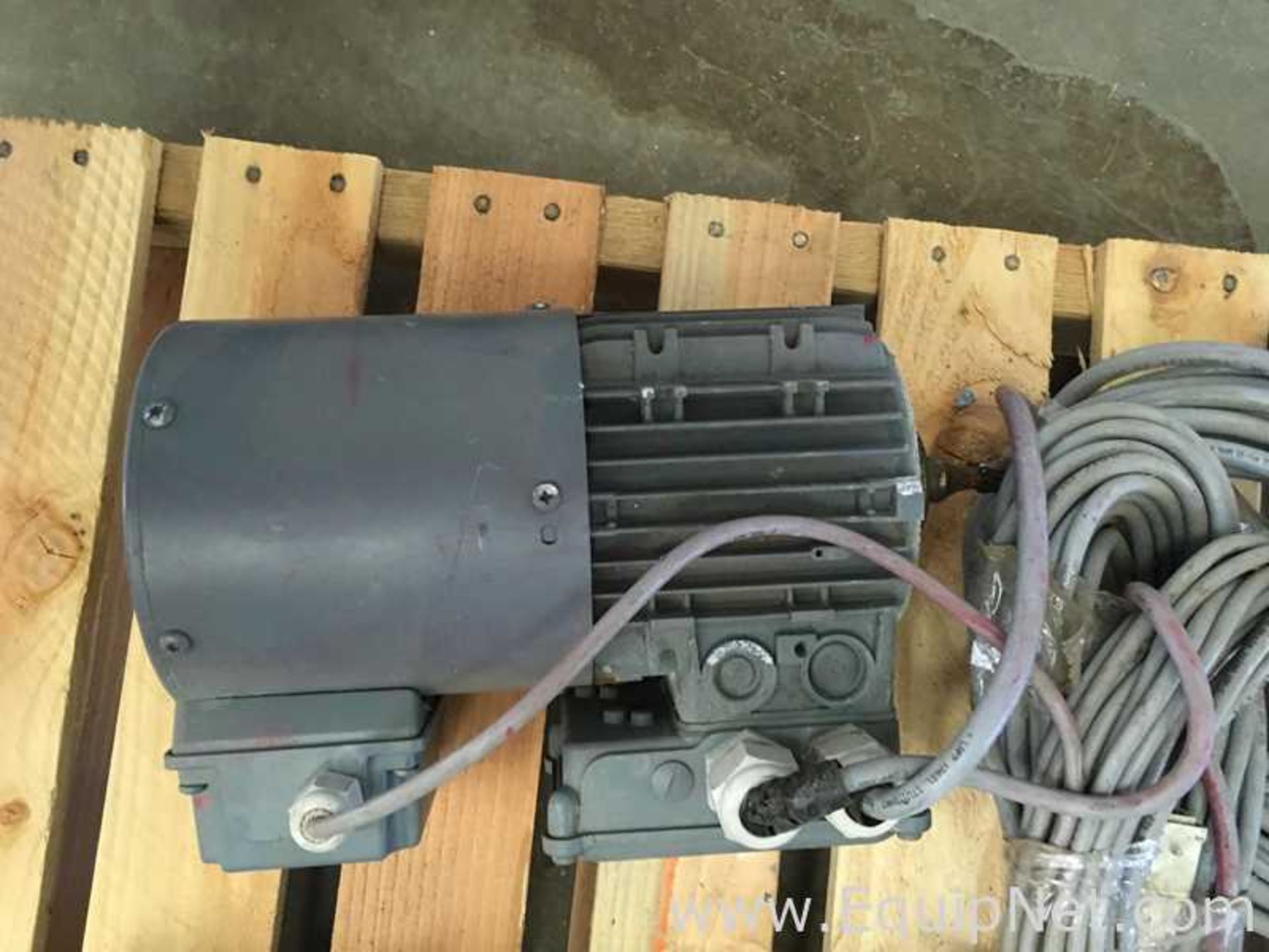 EQUIPNET LISTING #601009; REMOVAL COST: $0; DESCRIPTION: Nord 0.75 HP Electric Motor - Image 2 of 4