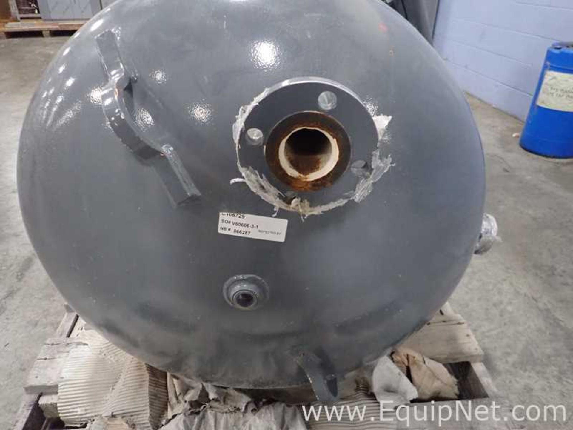 EQUIPNET LISTING #765750; REMOVAL COST: $40; DESCRIPTION: Steel Fab Carbon Steel Receiving Tank - Image 3 of 8