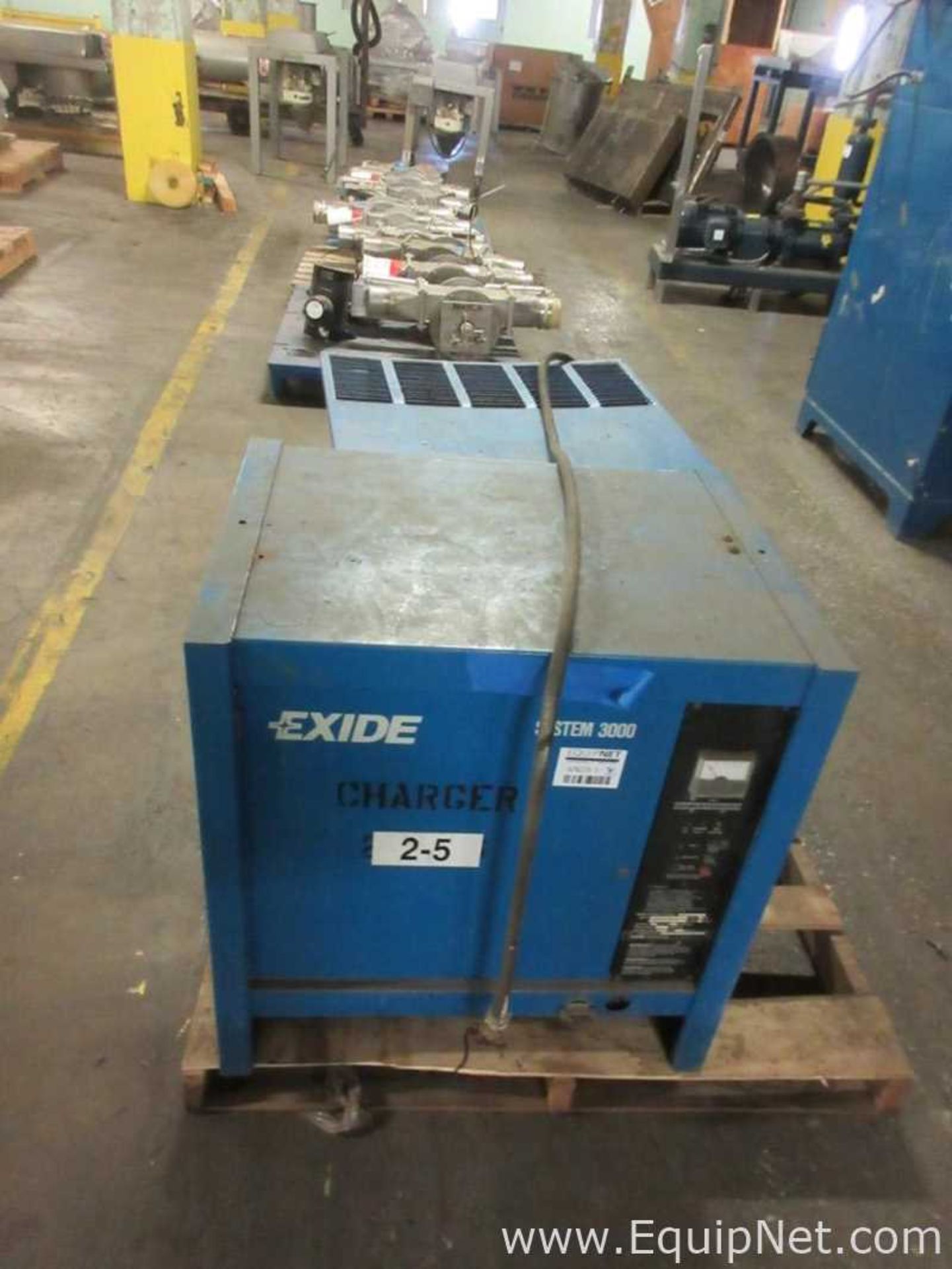 EQUIPNET LISTING #678275; REMOVAL COST: $0; DESCRIPTION: Exide System 3000 and One Ohter 24 Volt - Image 6 of 9