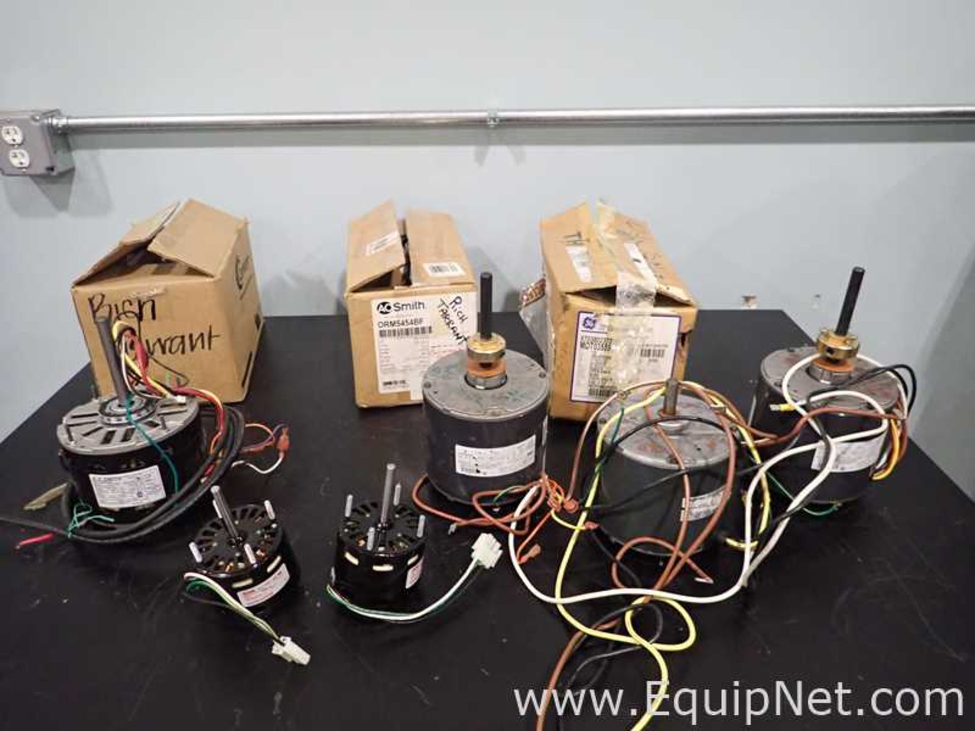 EQUIPNET LISTING #793373; REMOVAL COST: $25; DESCRIPTION: Lot of 9 Various Fan Motors Lot