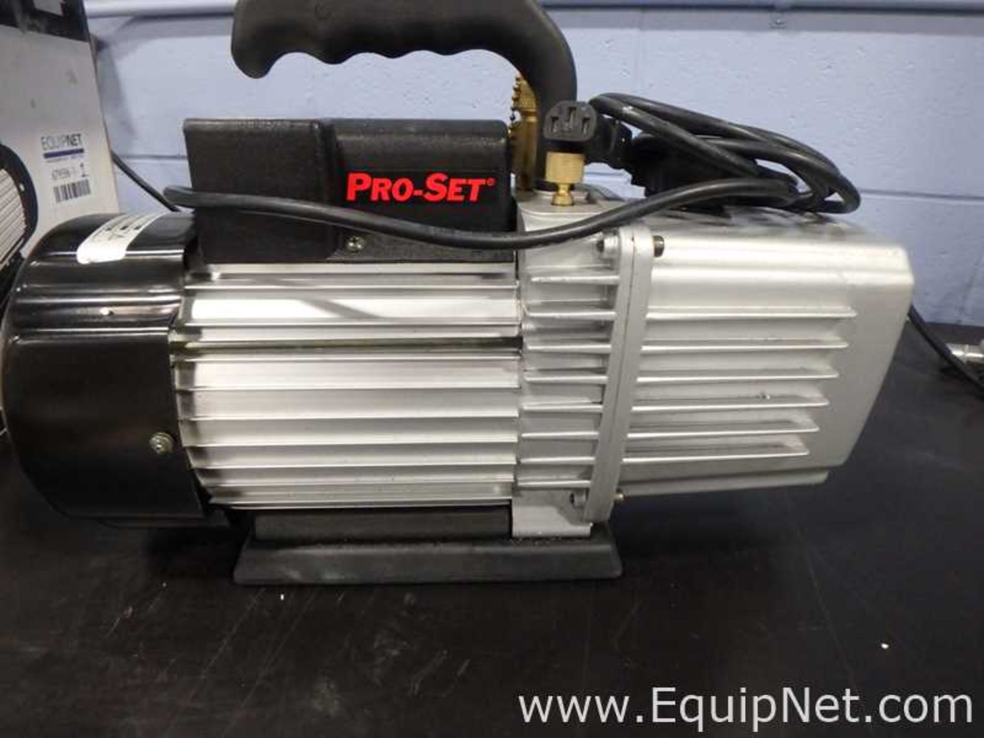 EQUIPNET LISTING #834833; REMOVAL COST: $10; MODEL: VP8D; DESCRIPTION: CPS VP8D Two Stage Vacuum - Image 2 of 4