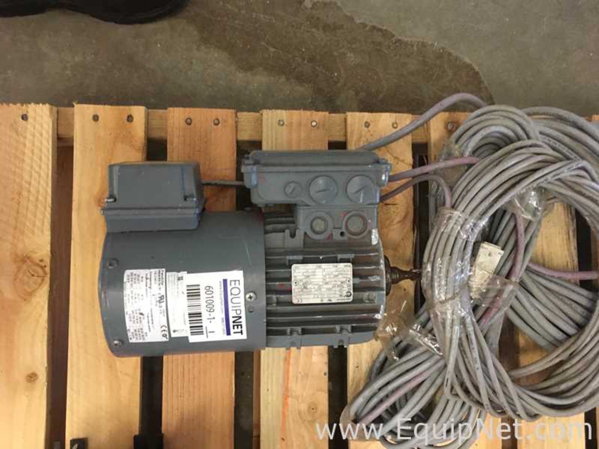 EQUIPNET LISTING #601009; REMOVAL COST: $0; DESCRIPTION: Nord 0.75 HP Electric Motor