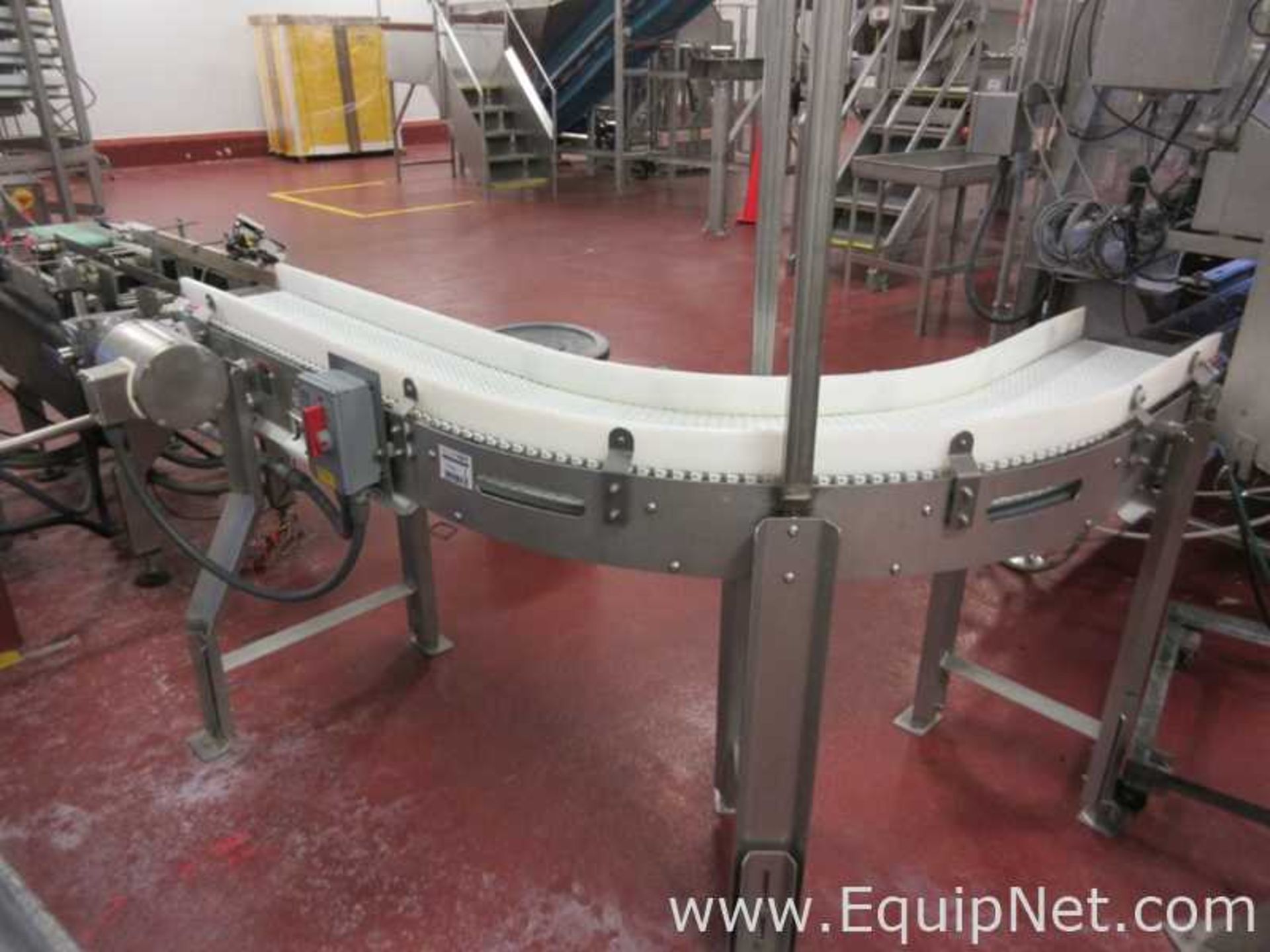 EQUIPNET LISTING #775995; REMOVAL COST: $515; DESCRIPTION: Curved stainless steel conveyor Coastline - Image 2 of 6