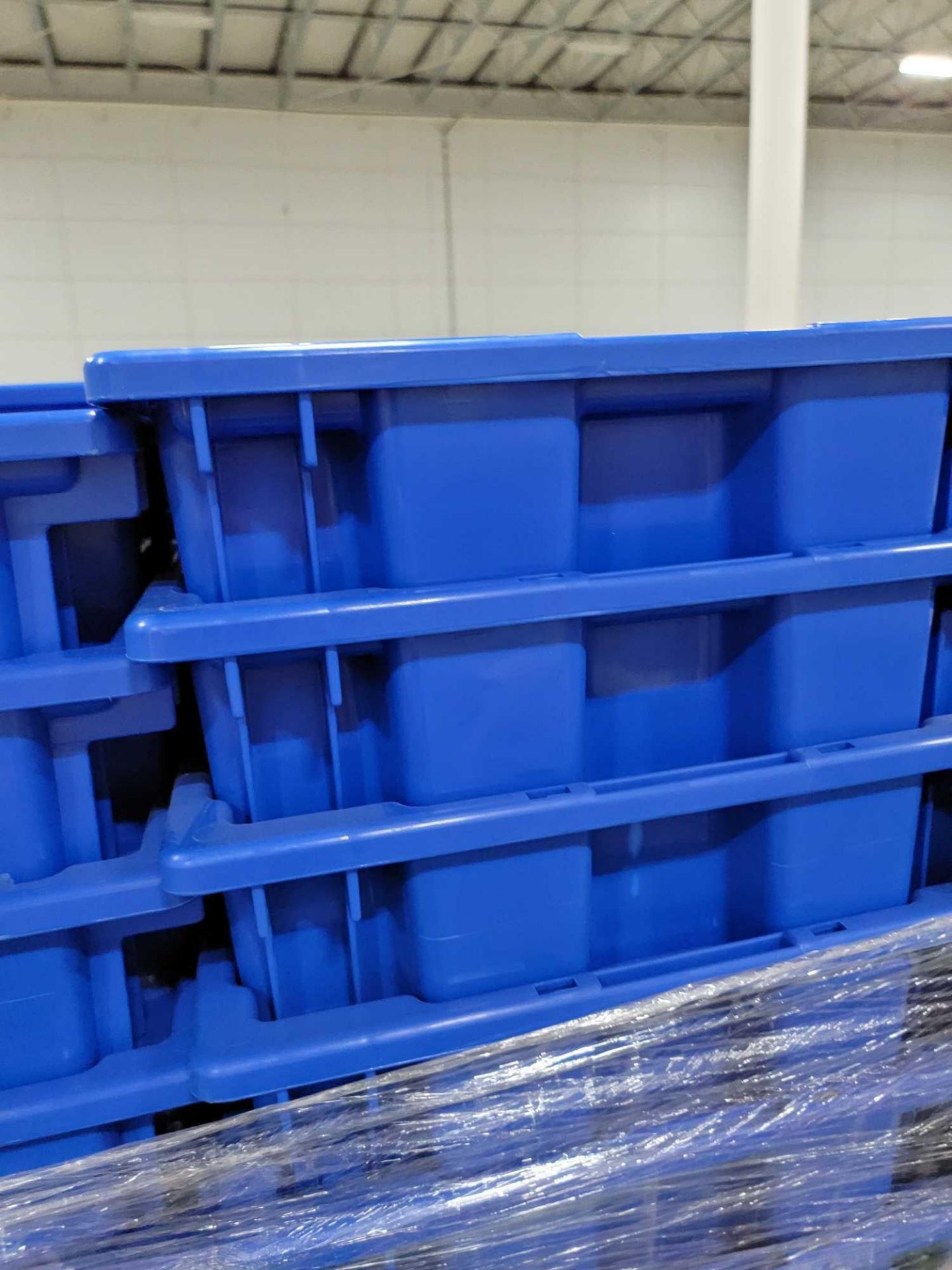 Plastic Bins - Image 2 of 3