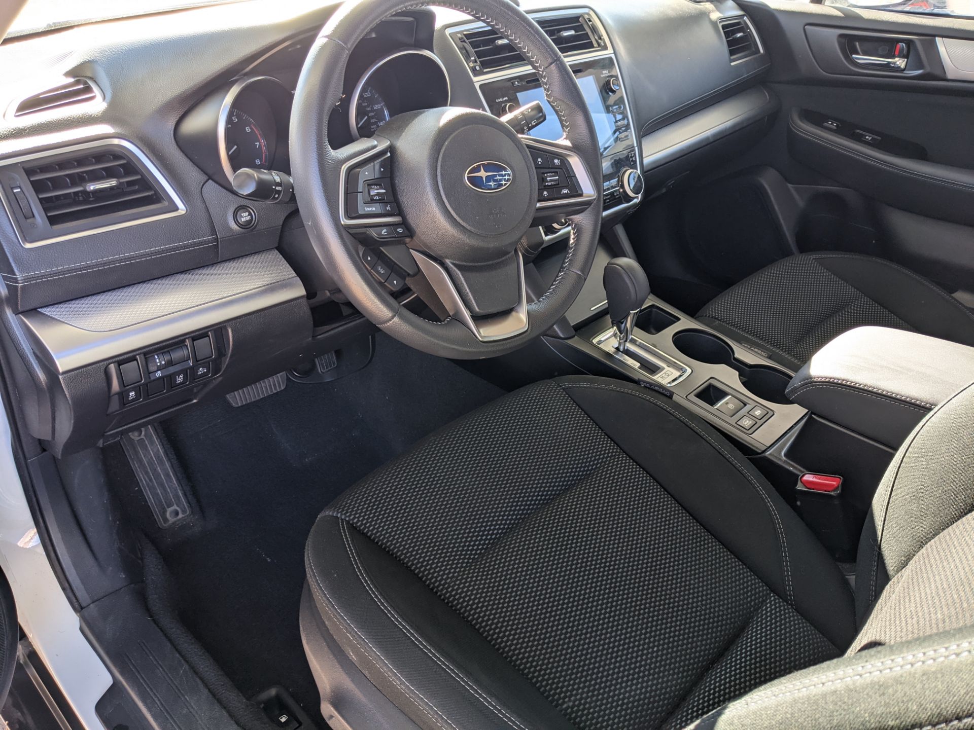 Subaru Outback - Image 18 of 18