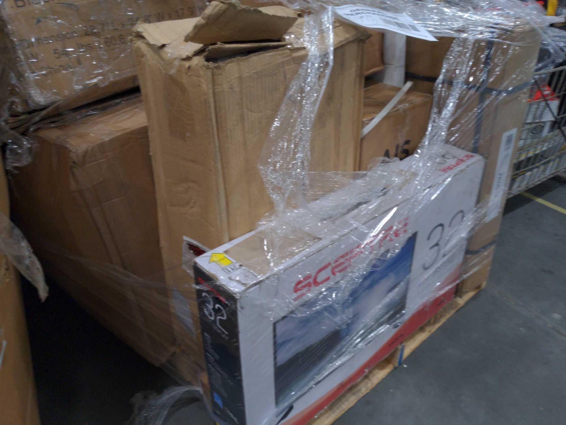 Two Pallets - Image 8 of 9