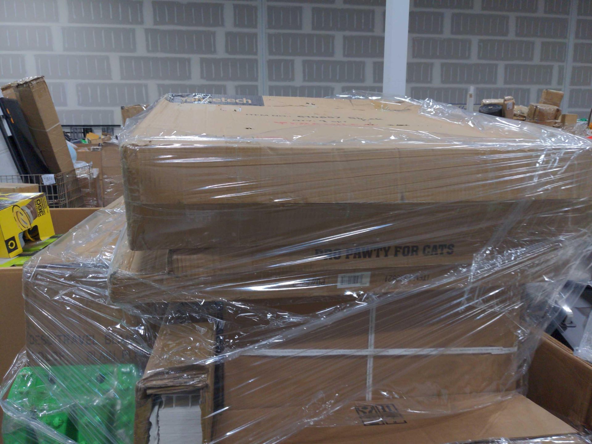 Two Pallets - Image 4 of 14