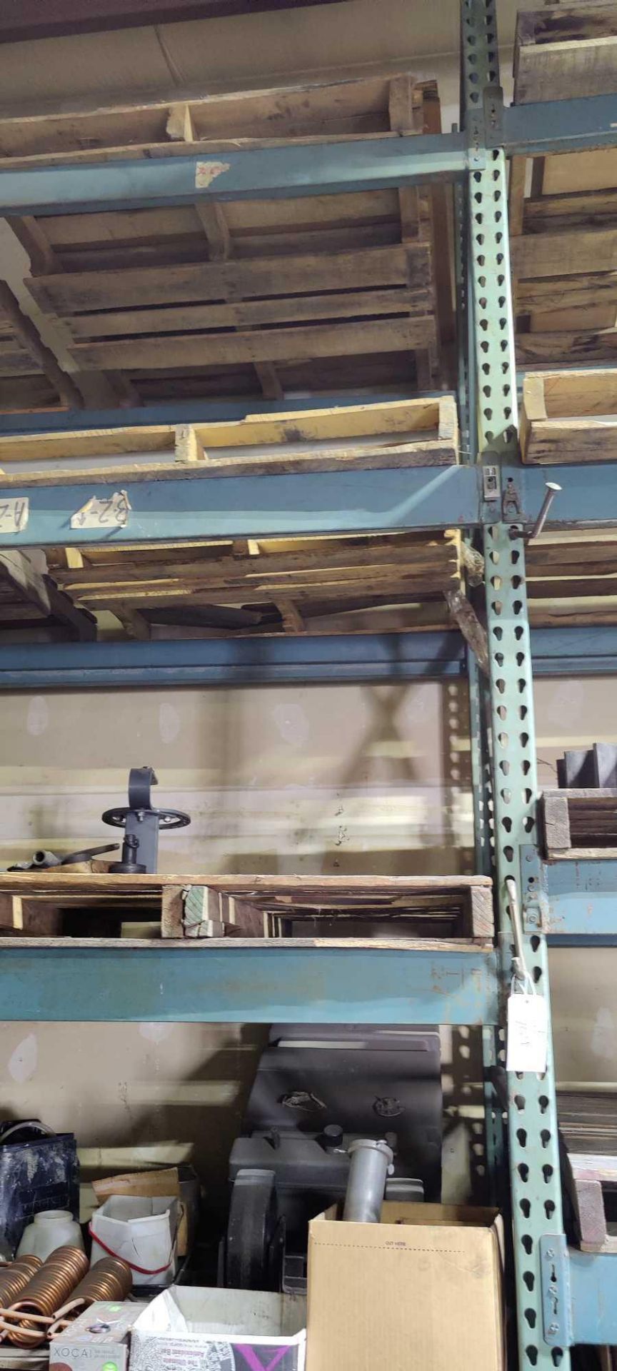 Pallet racking with contents: hole saws, pneumatic air tools, large end mills, boring tools, fly cut - Image 2 of 11