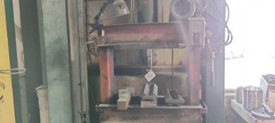 Hydraulic press