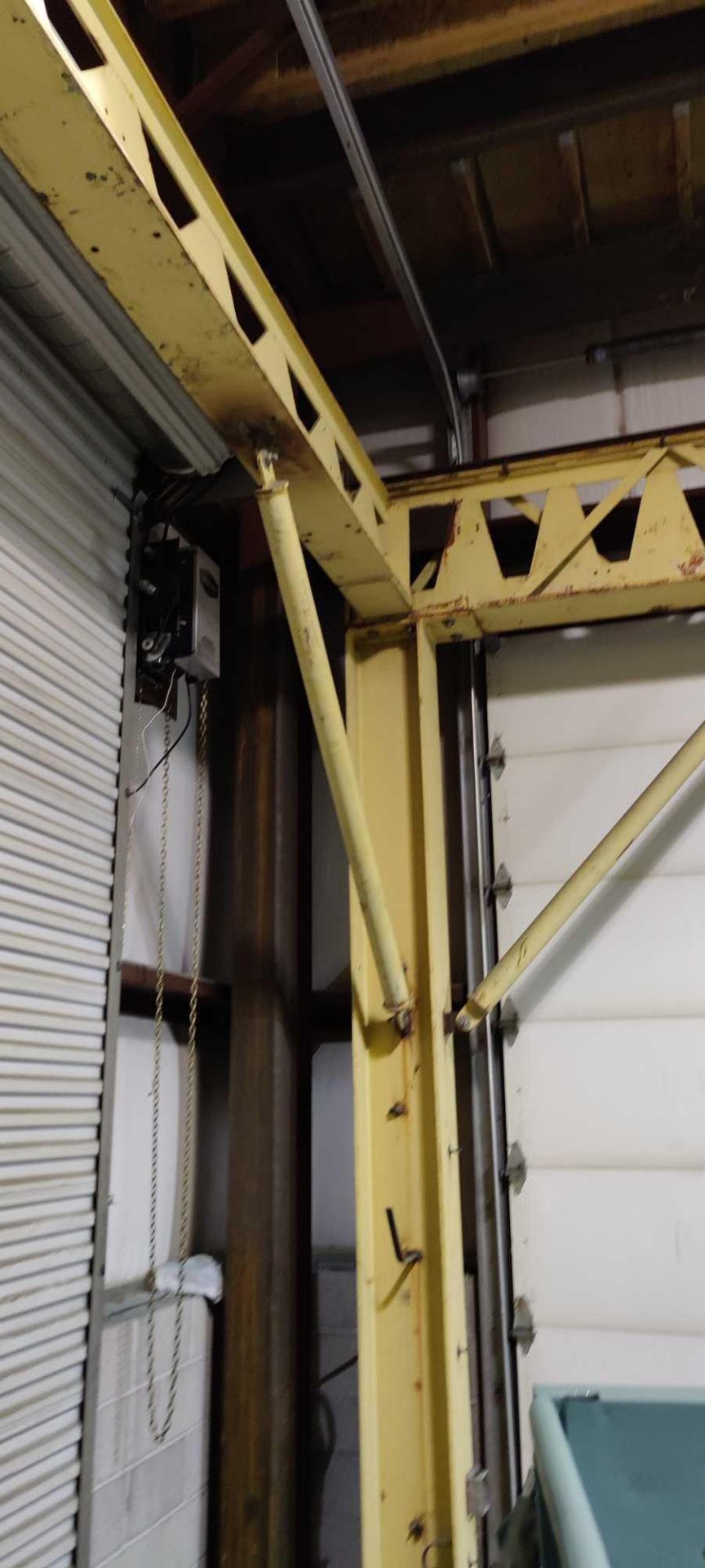 Yellow overhead crane p&h 5ton with approximately 36ft x 20ft of track - Image 6 of 11