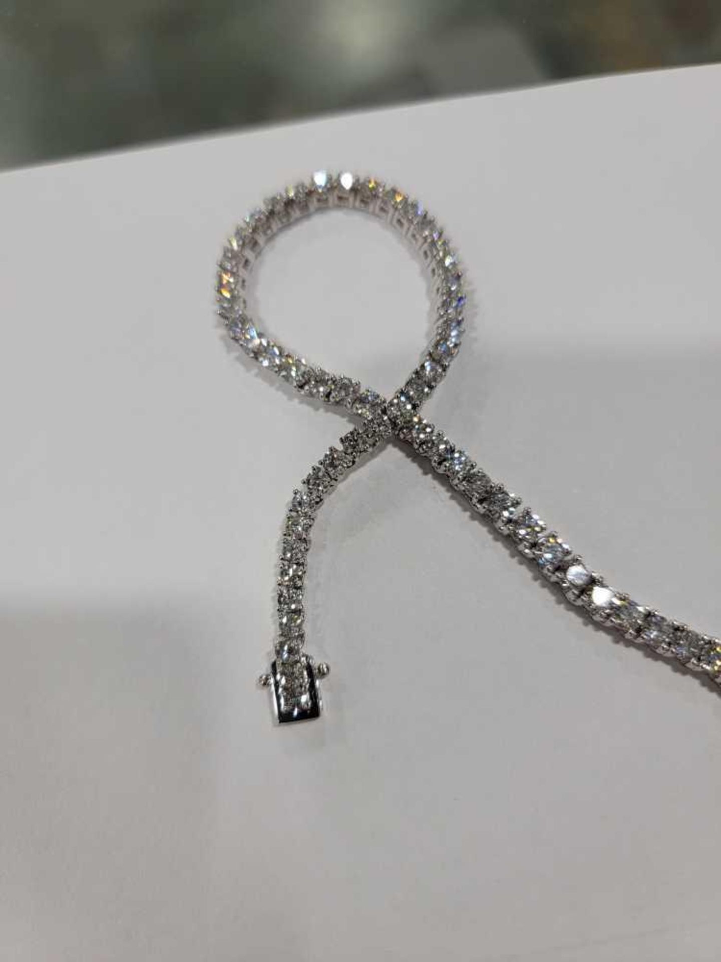 18 kt Diamond Necklace w 124 diamonds - Image 4 of 10