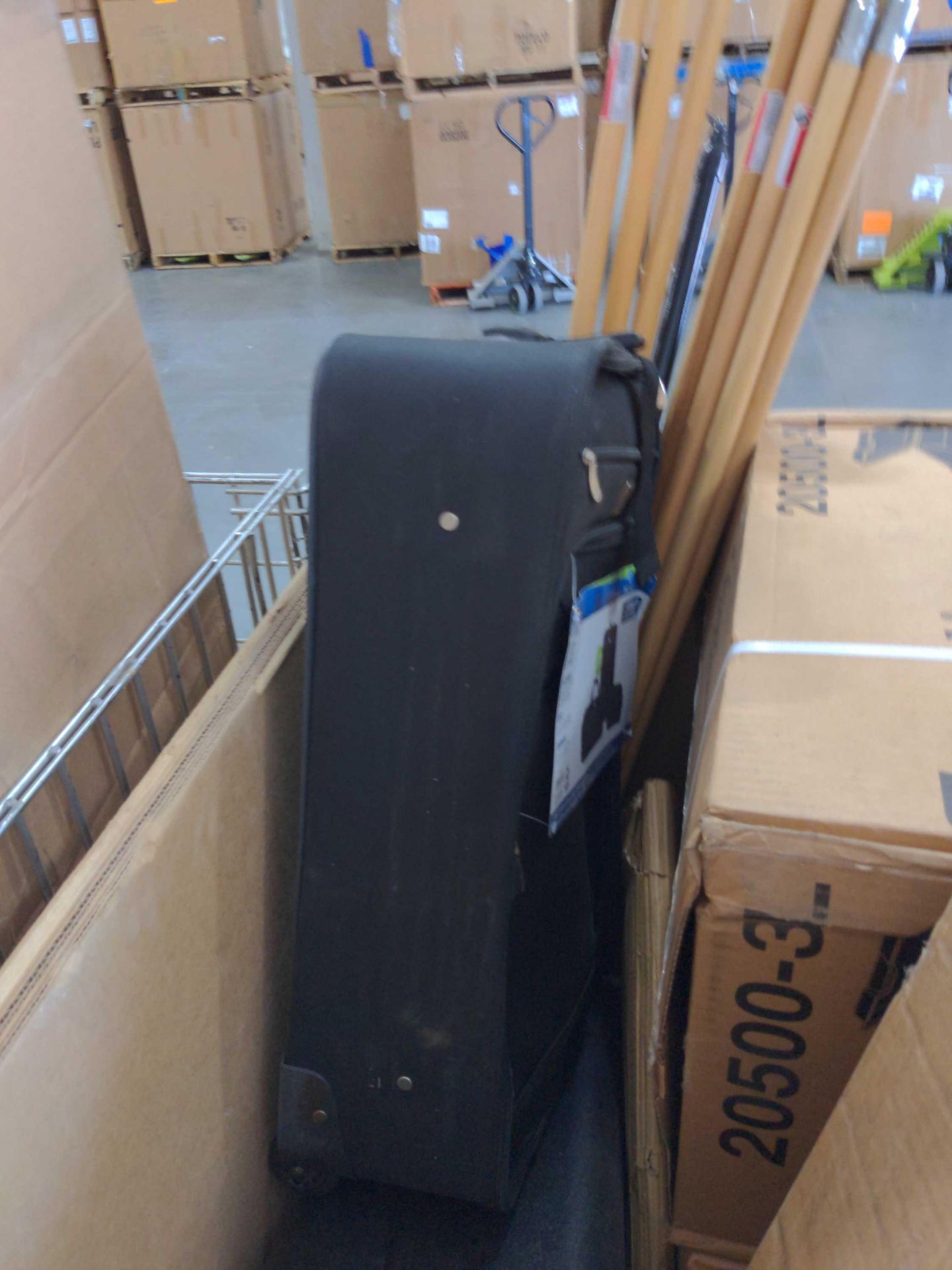 Two Pallets - Image 12 of 13
