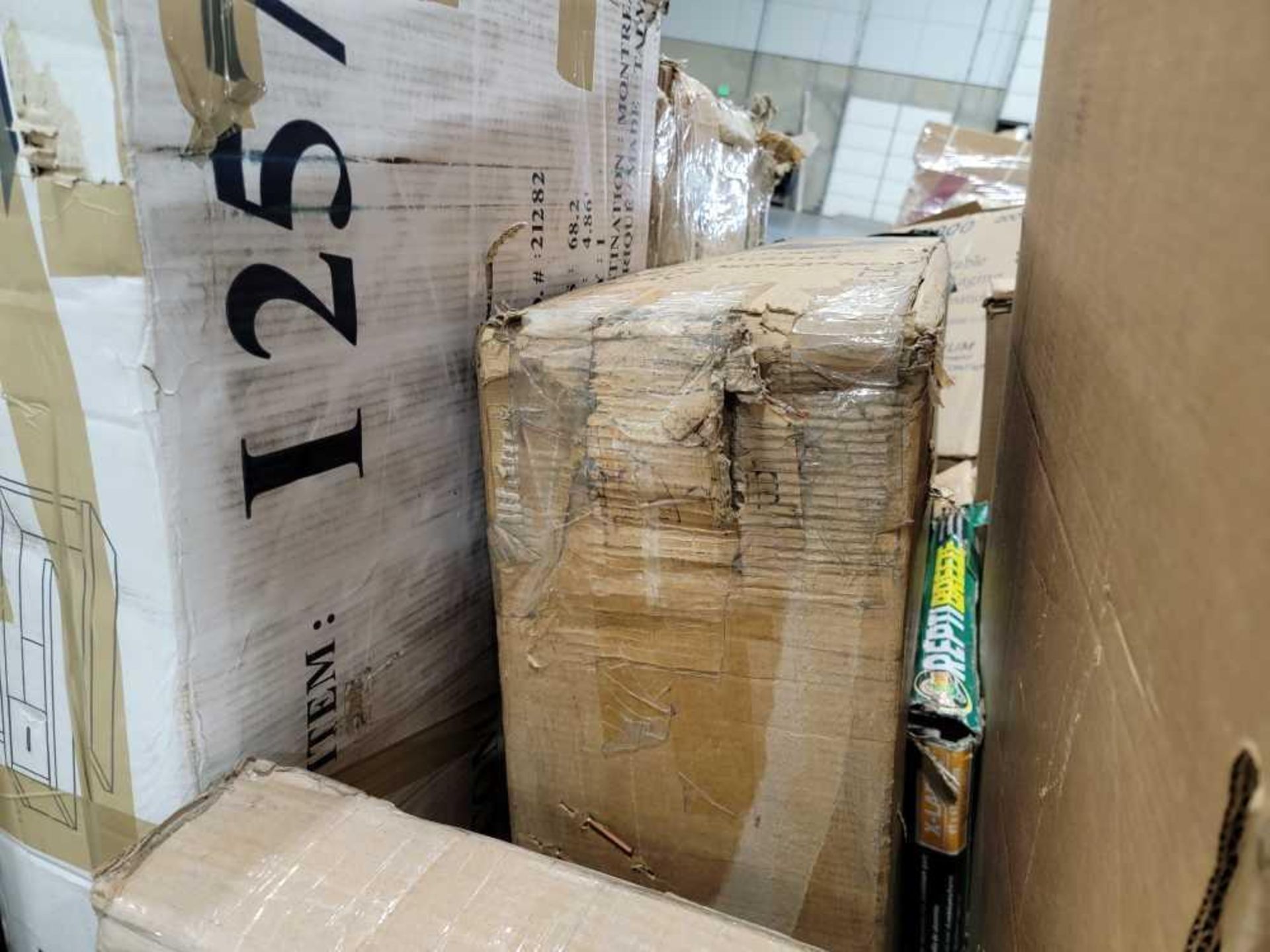 Two Pallets - Image 19 of 20