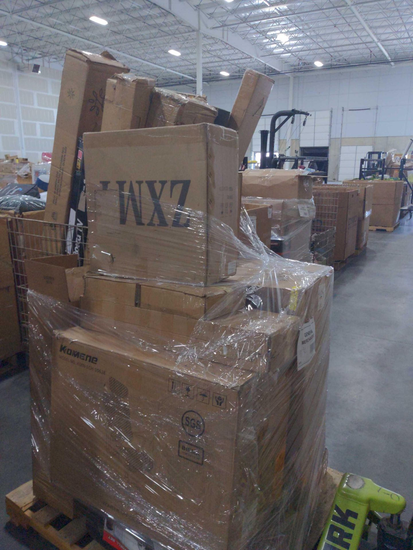 Two Pallets - Image 9 of 10