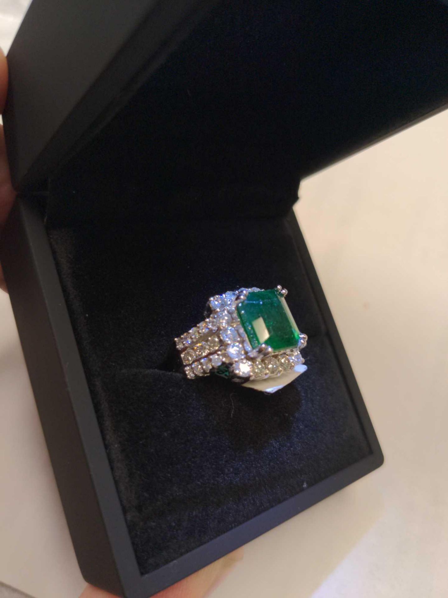 Emerald & Diamond Ring - Image 5 of 13