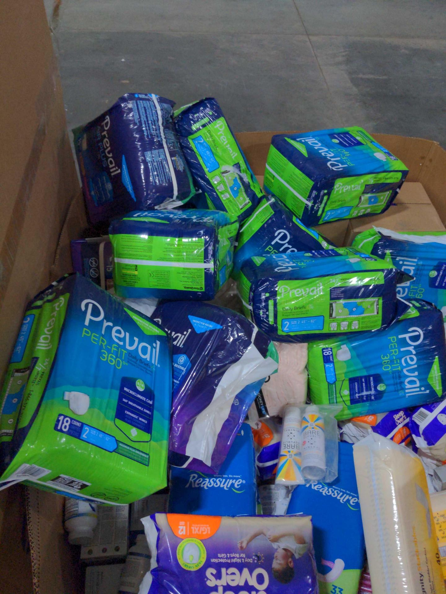 (2) Pallets of Home and garden, adult diapers and other pads, Microlife, supplements and lotions, ha - Image 4 of 24