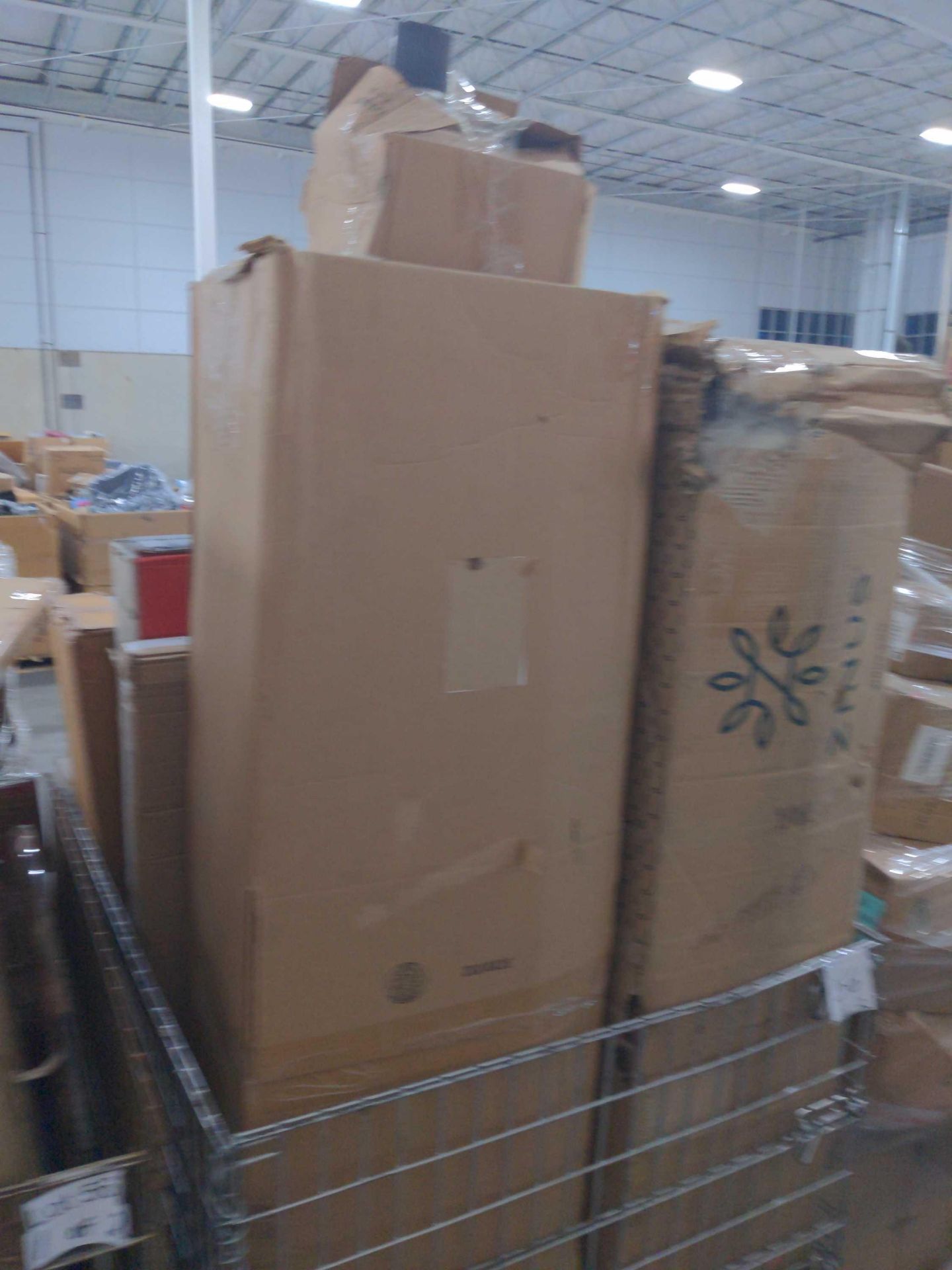 Two Pallets - Image 12 of 20