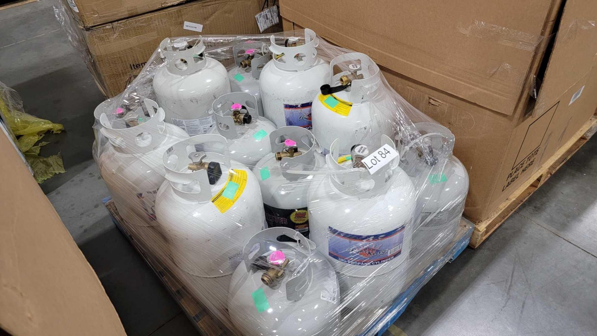 Propane Tanks - Image 3 of 3