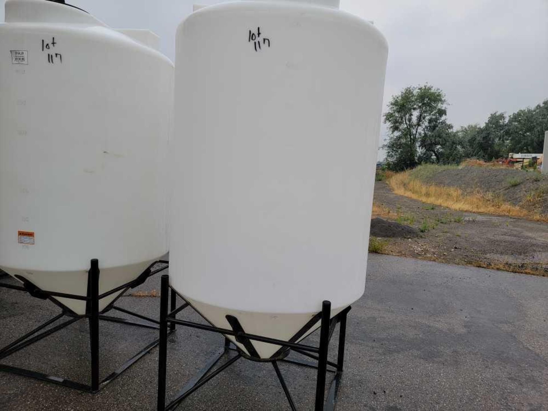 (2) 500 gallon tanks - Image 3 of 10