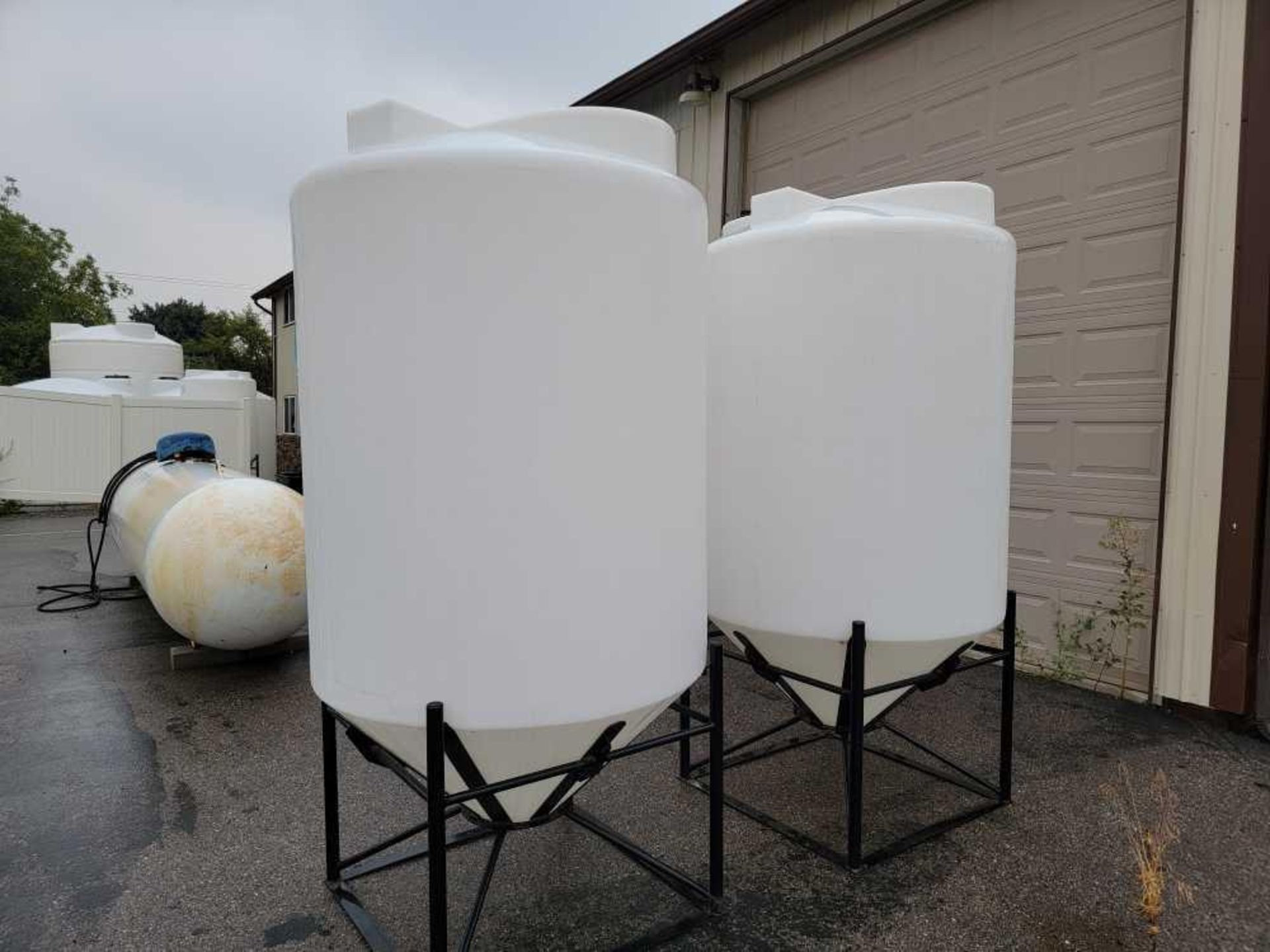 (2) 500 gallon tanks - Image 9 of 10