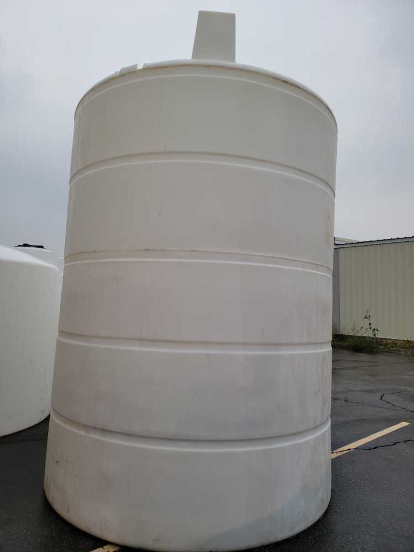 3900 gallon tank - Image 5 of 6