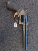 TAURUS REVOLVER OJ345088 44 MAG