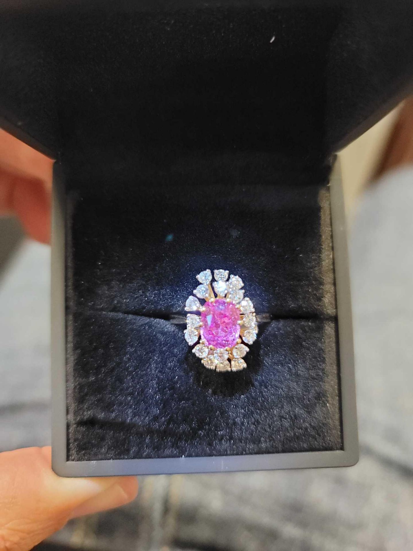 Pink sapphire and diamond ring, 2.54 ct pink sapphire, .88 cts diamond - Bild 2 aus 8