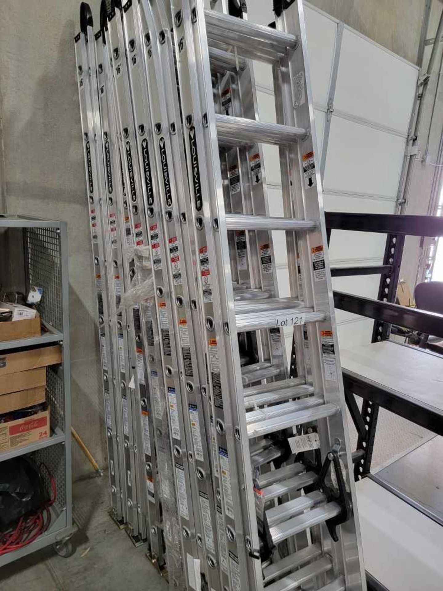 9 16' aluminum louisville ladders