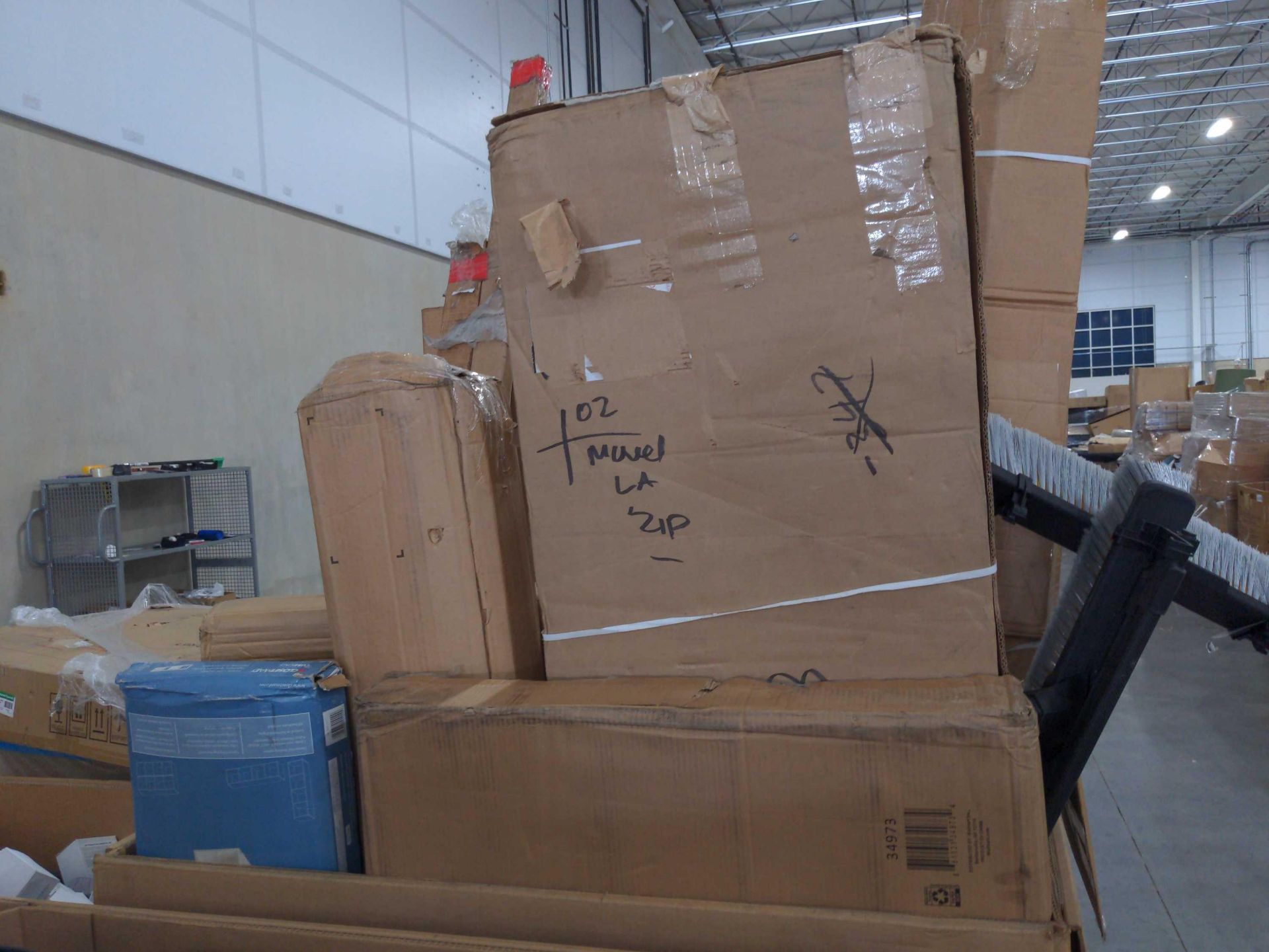 Two Pallets - Image 9 of 9