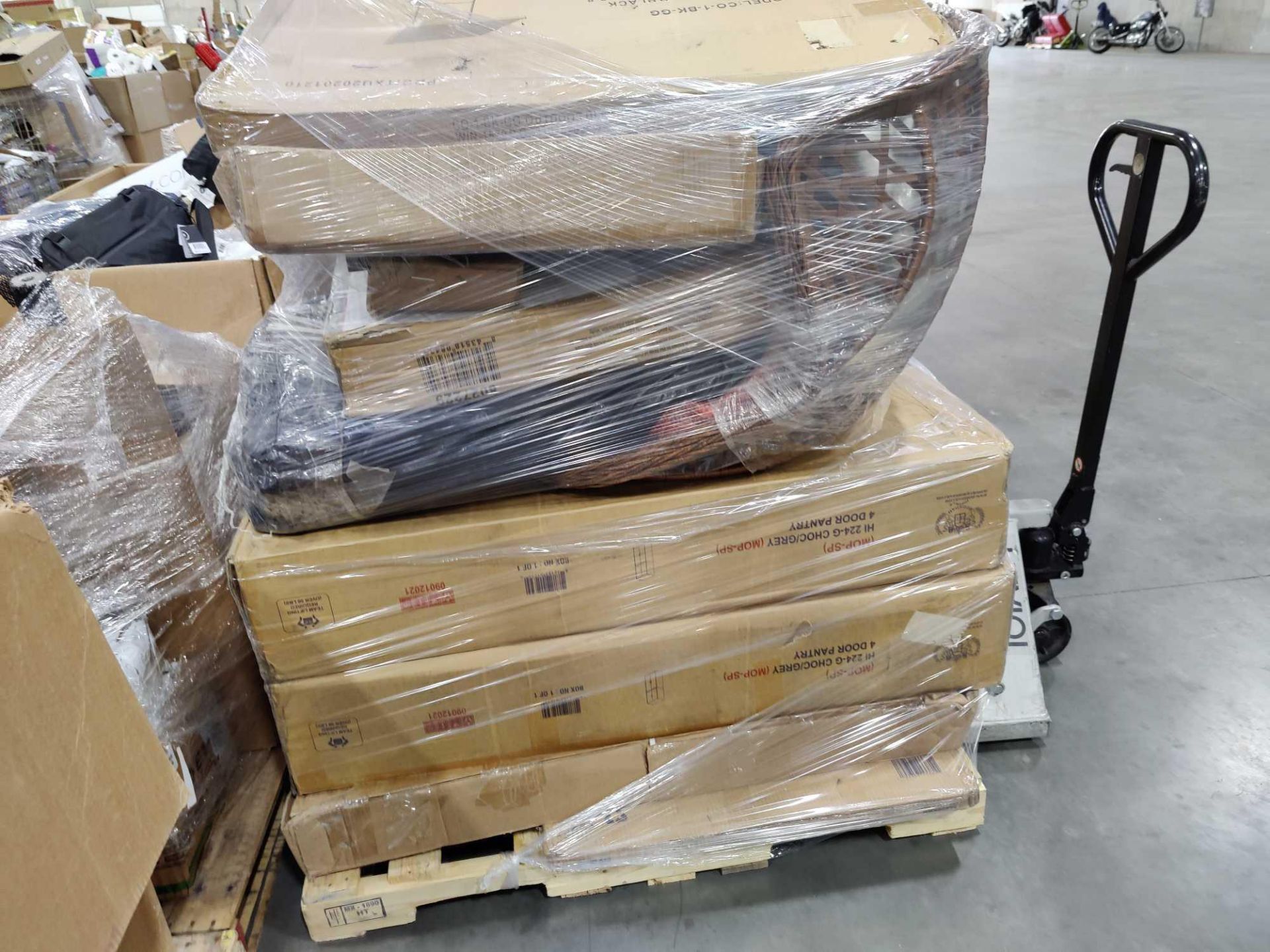 Two Pallets - Image 12 of 17