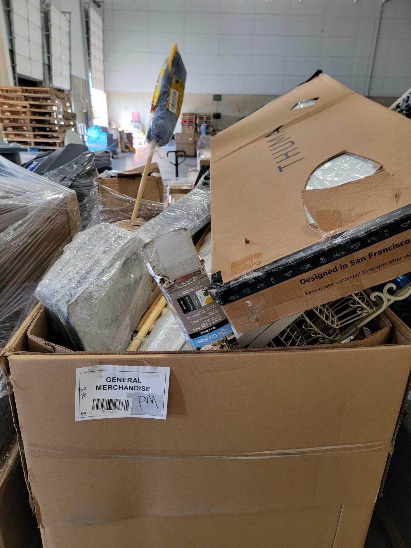 Two Pallets - Image 2 of 12