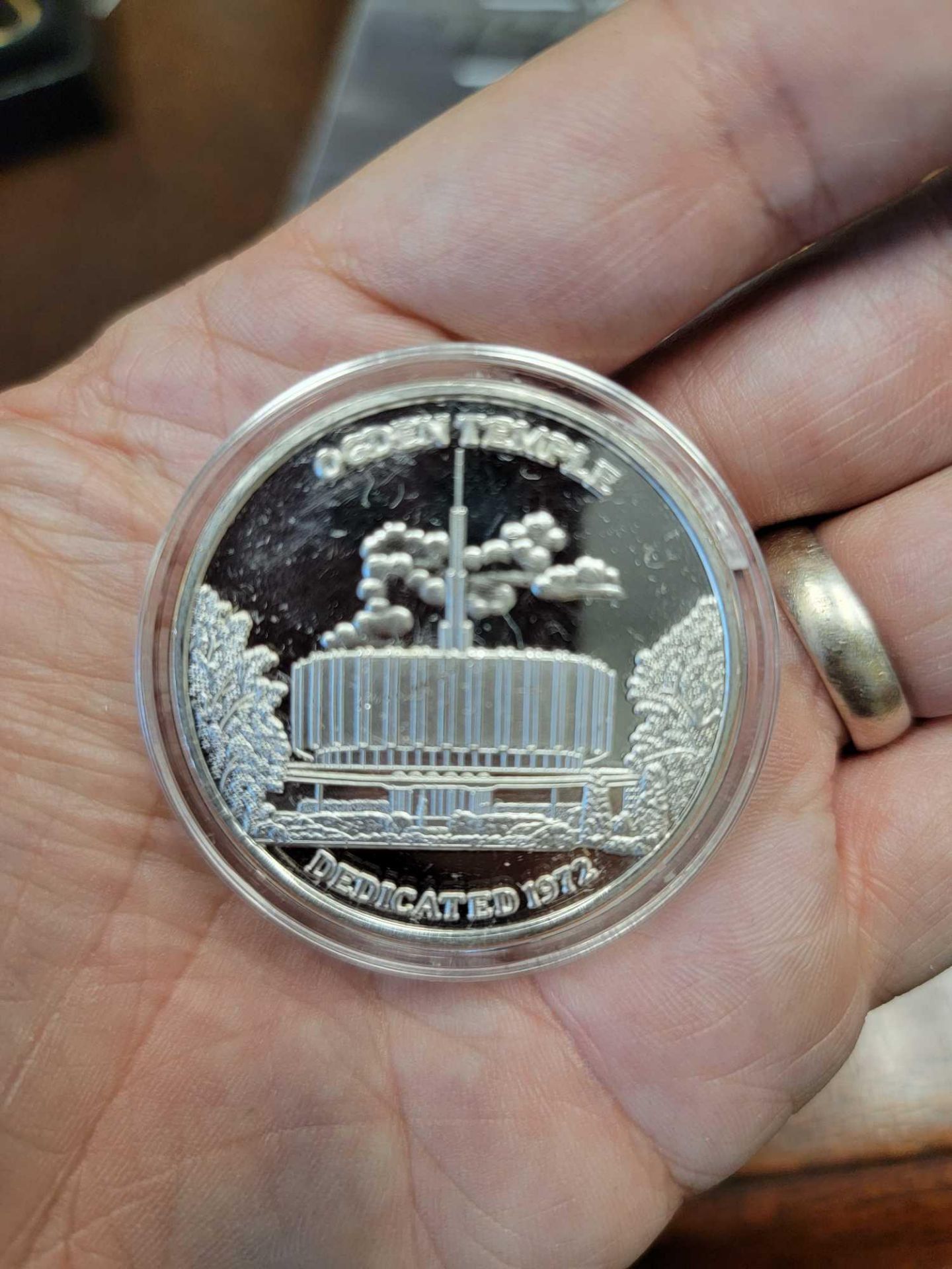 Provo Utah and Ogden Utah LDS Temple Silver Coins - Image 3 of 4