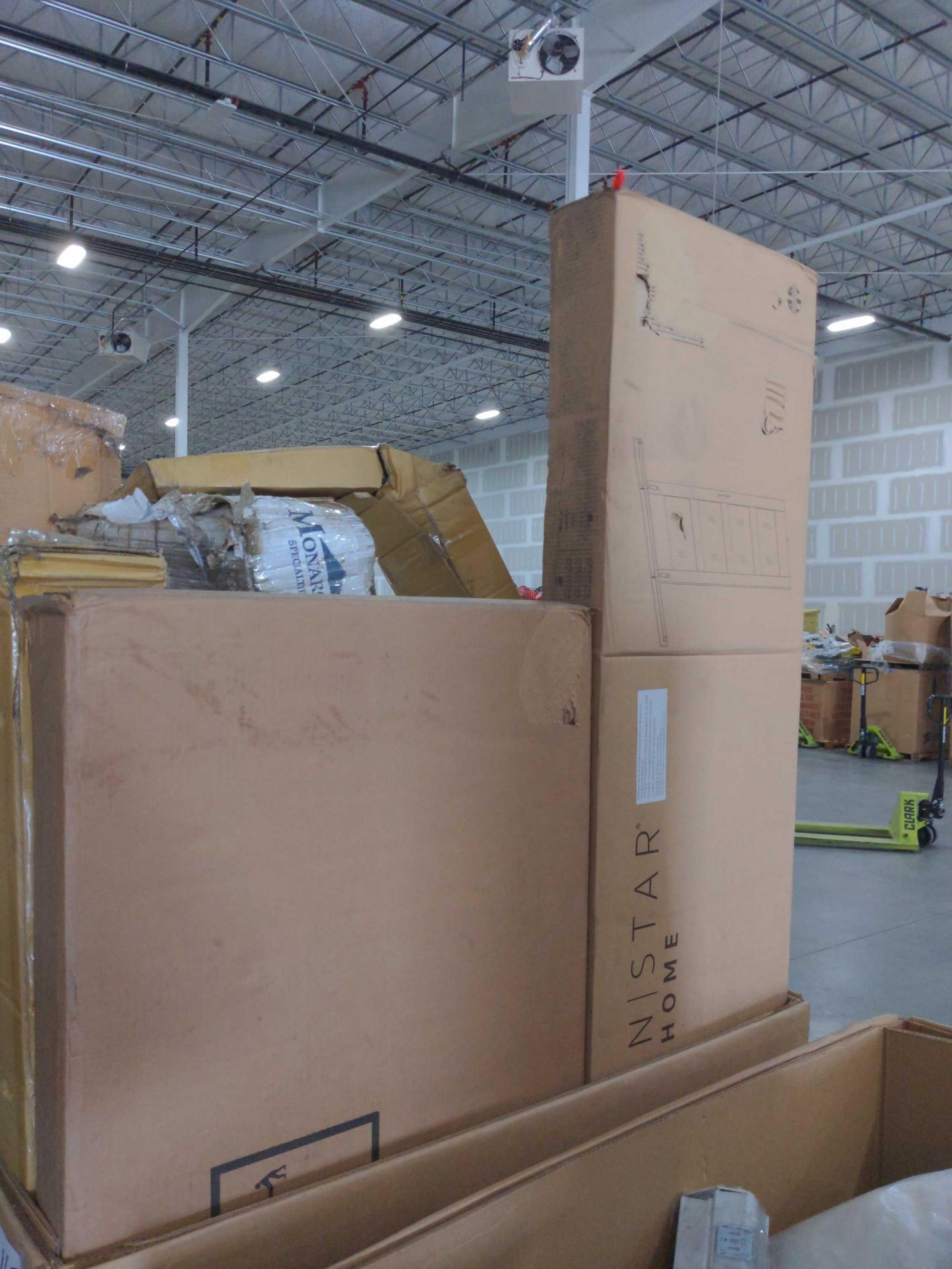 Two Pallets - Image 8 of 12